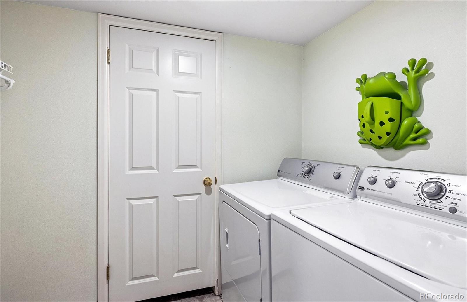 MLS Image #17 for 5820 e 10th avenue,denver, Colorado