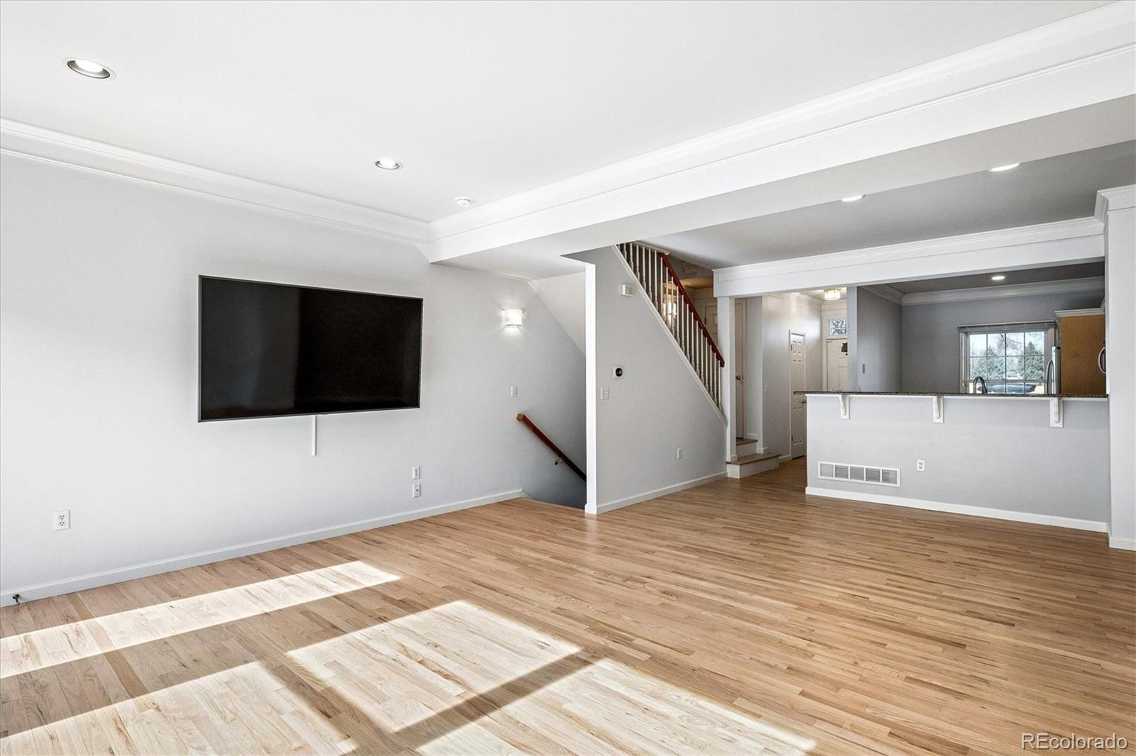 MLS Image #8 for 5820 e 10th avenue,denver, Colorado