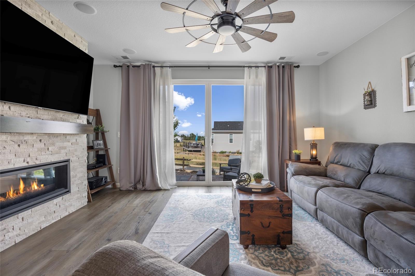 MLS Image #12 for 1683  castle vista way,castle rock, Colorado