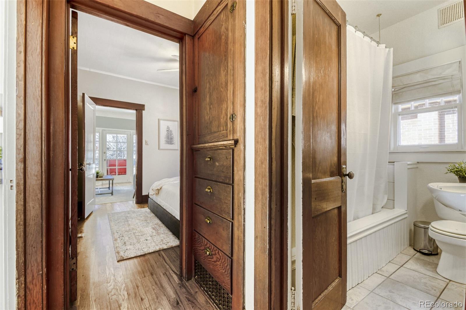 MLS Image #13 for 1724 s emerson street,denver, Colorado