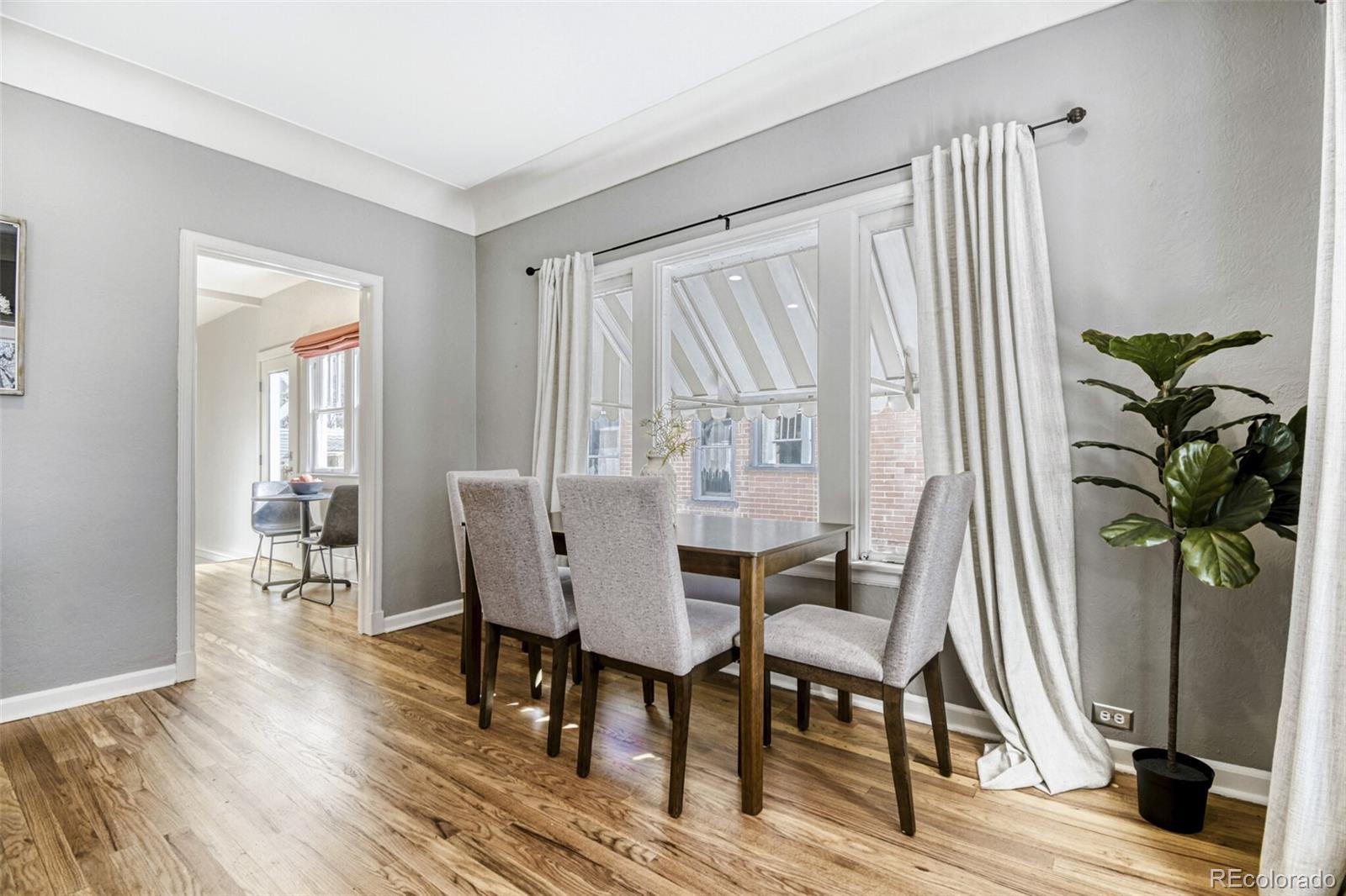 MLS Image #4 for 1724 s emerson street,denver, Colorado