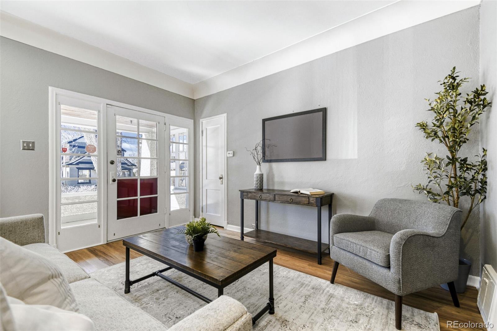 MLS Image #5 for 1724 s emerson street,denver, Colorado
