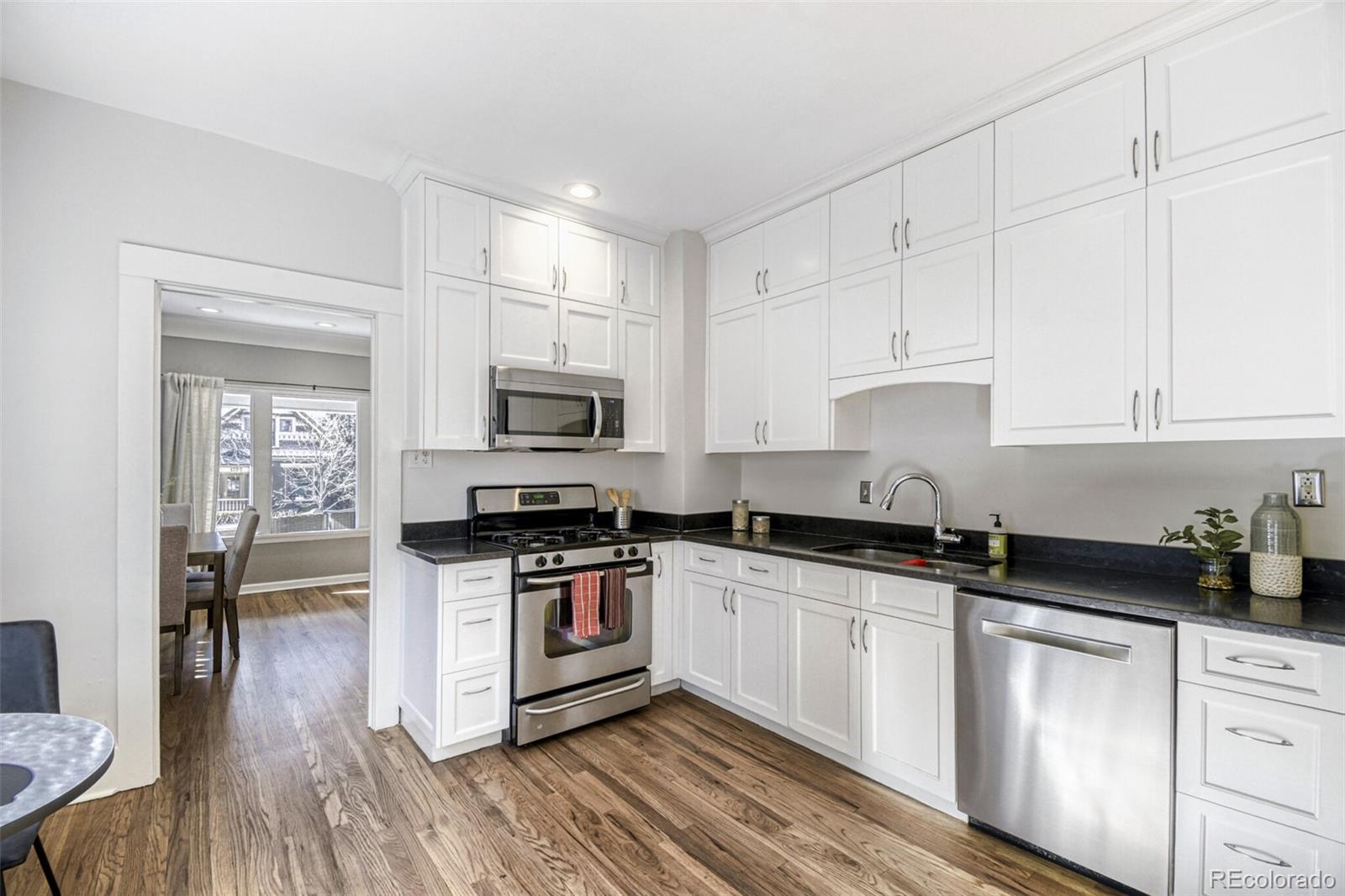 MLS Image #9 for 1724 s emerson street,denver, Colorado