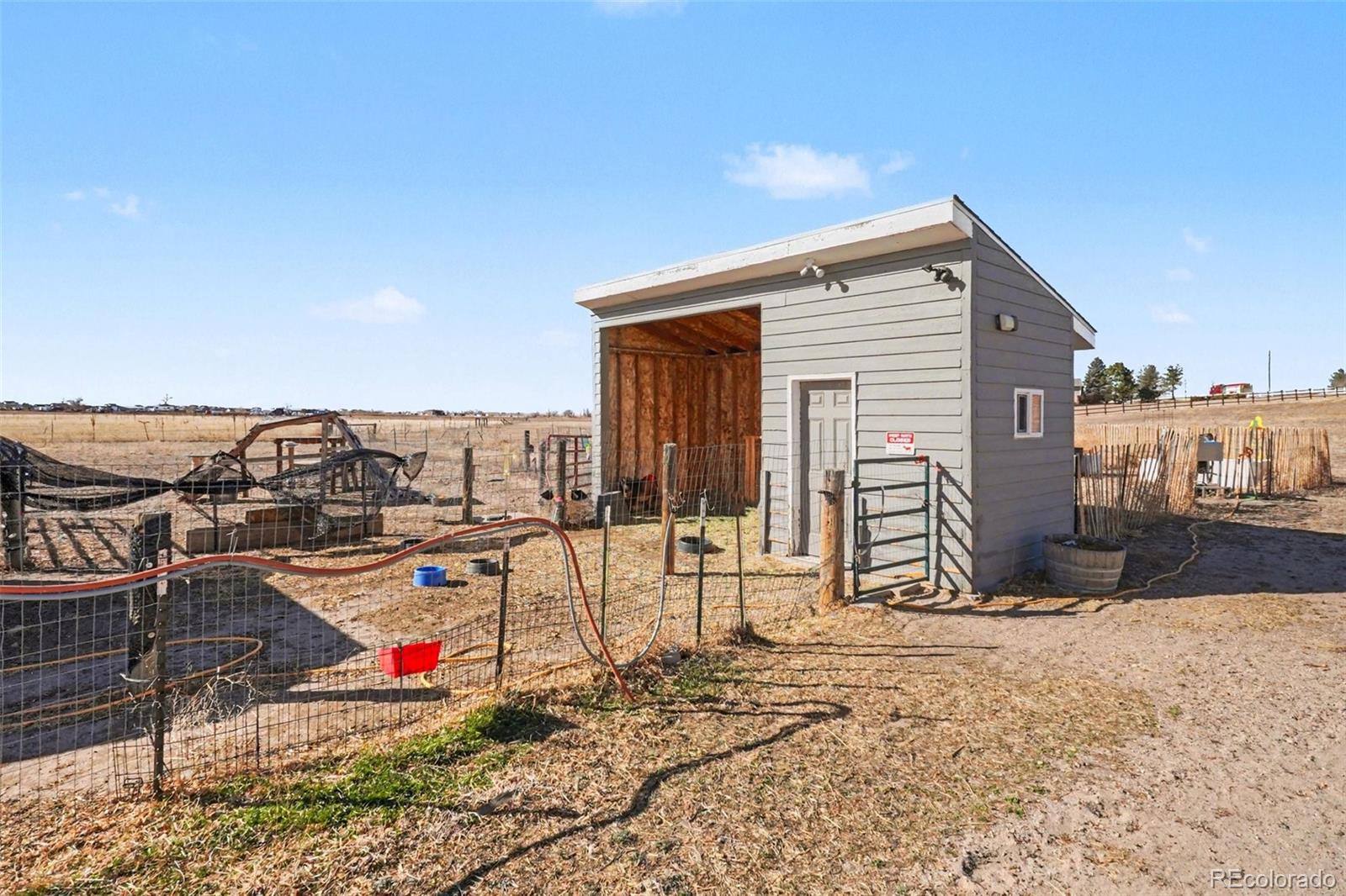 MLS Image #38 for 937  snow lake court,watkins, Colorado