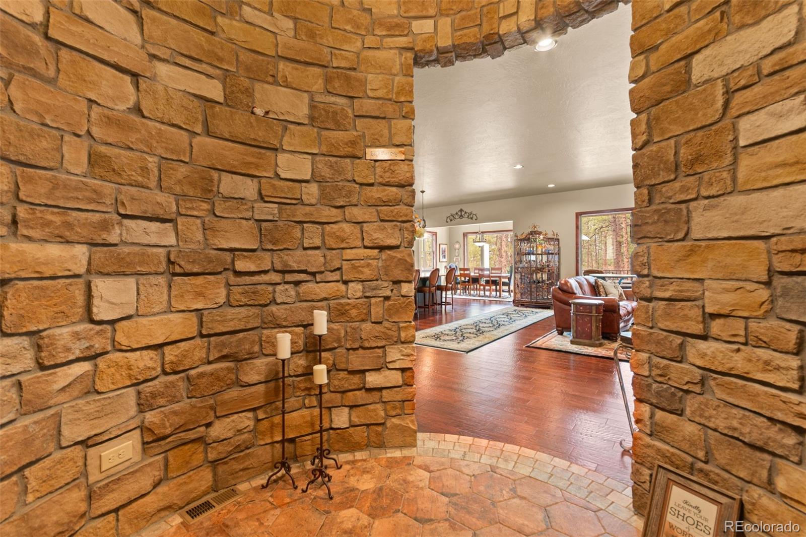MLS Image #3 for 1429  gore circle,larkspur, Colorado
