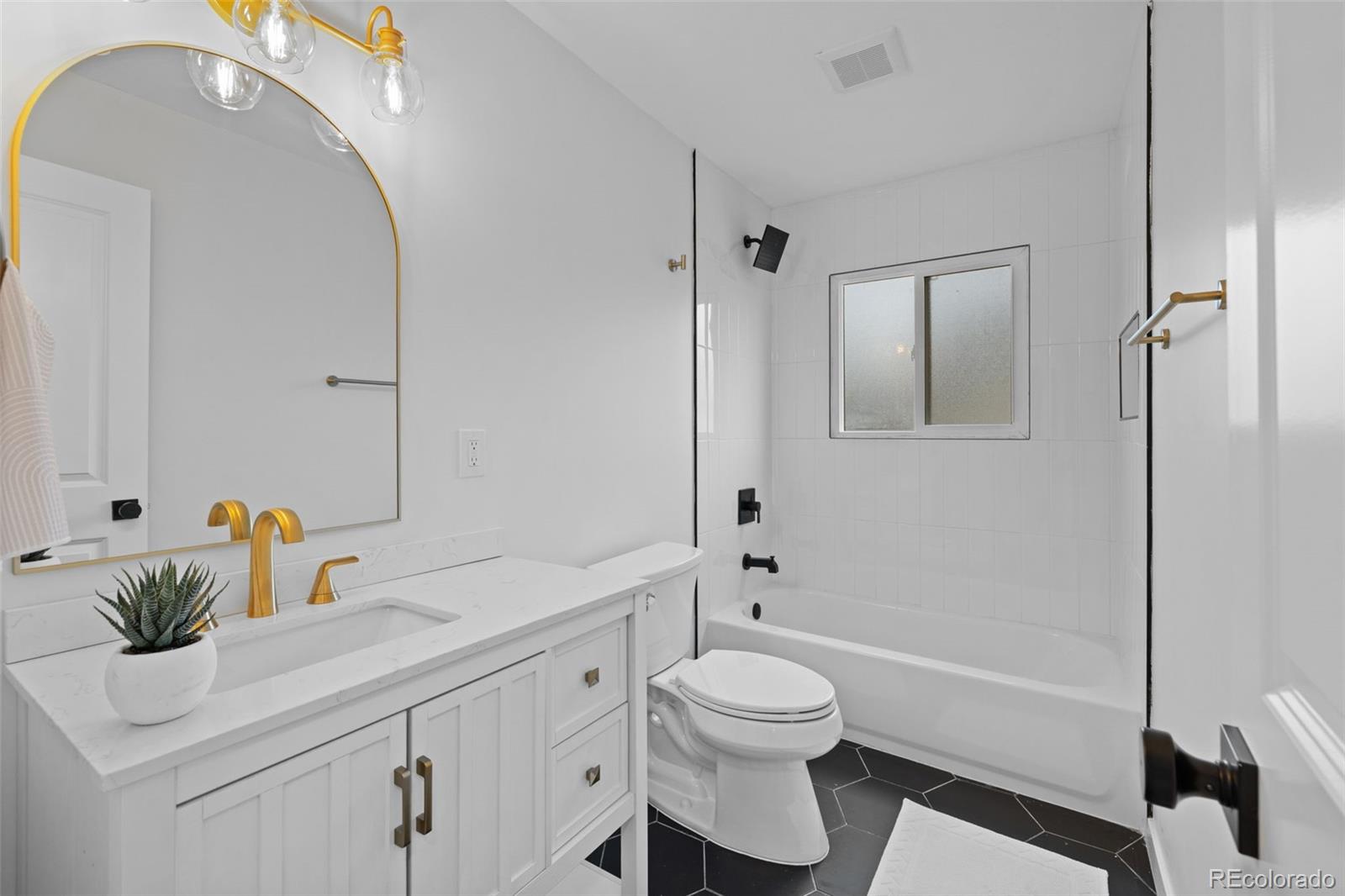 MLS Image #8 for 5095 n tejon street,denver, Colorado