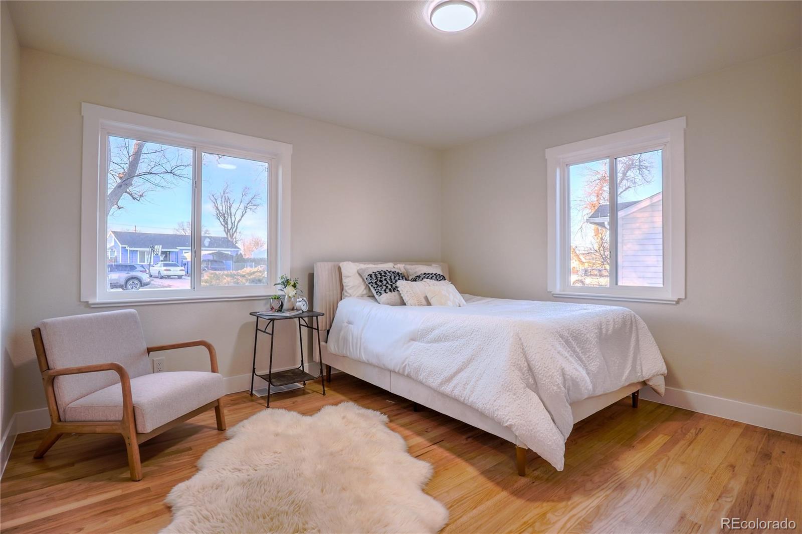 MLS Image #14 for 944 s pecos way,denver, Colorado