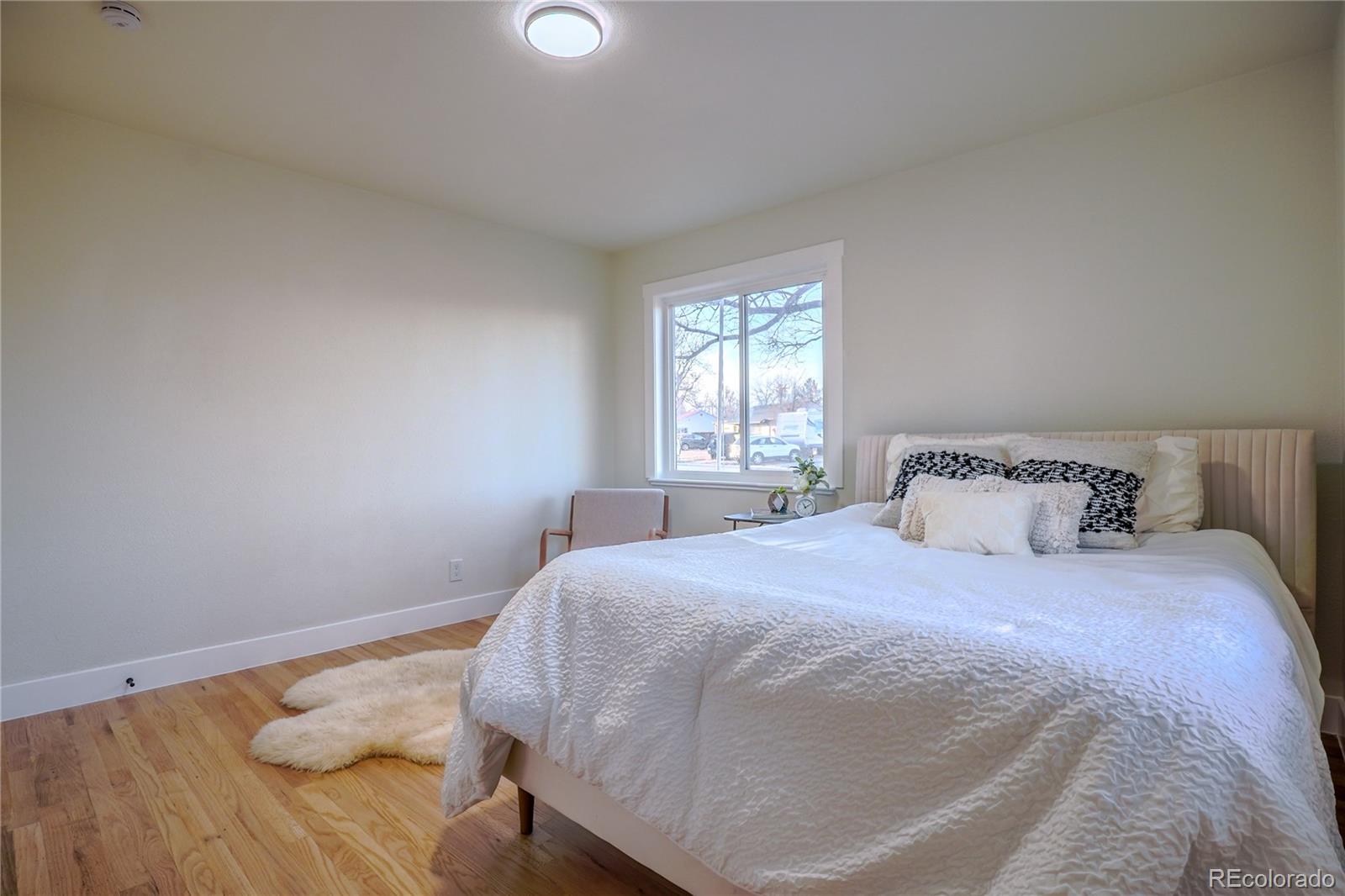 MLS Image #16 for 944 s pecos way,denver, Colorado