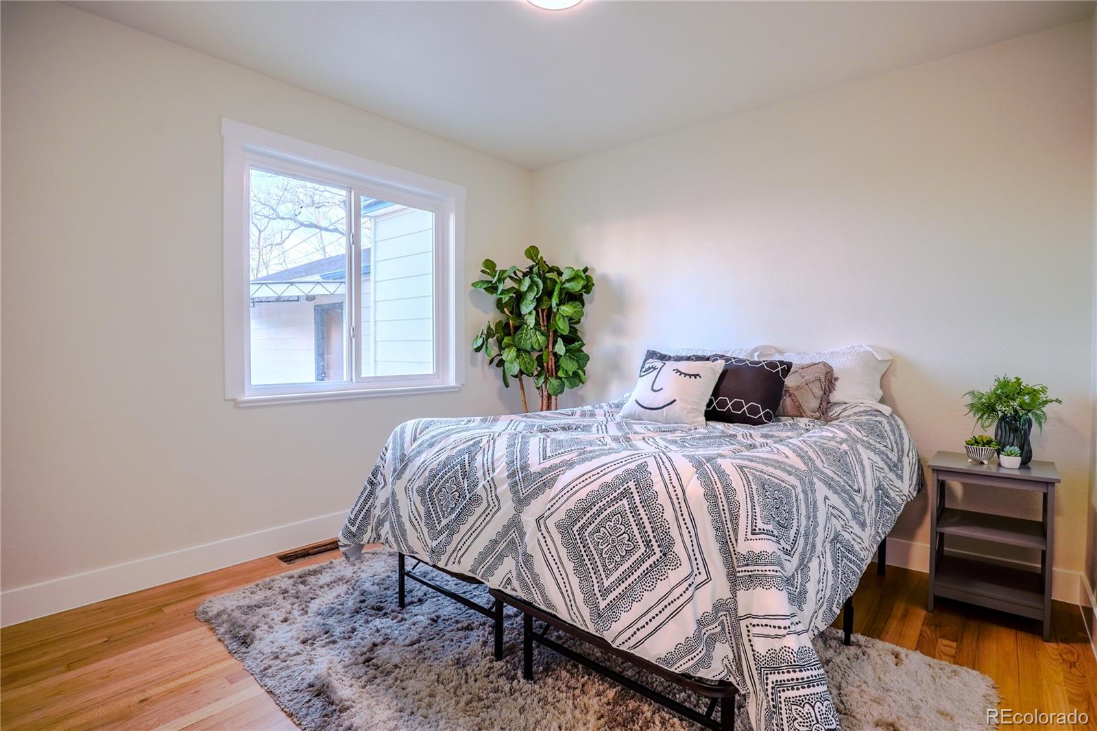 MLS Image #19 for 944 s pecos way,denver, Colorado