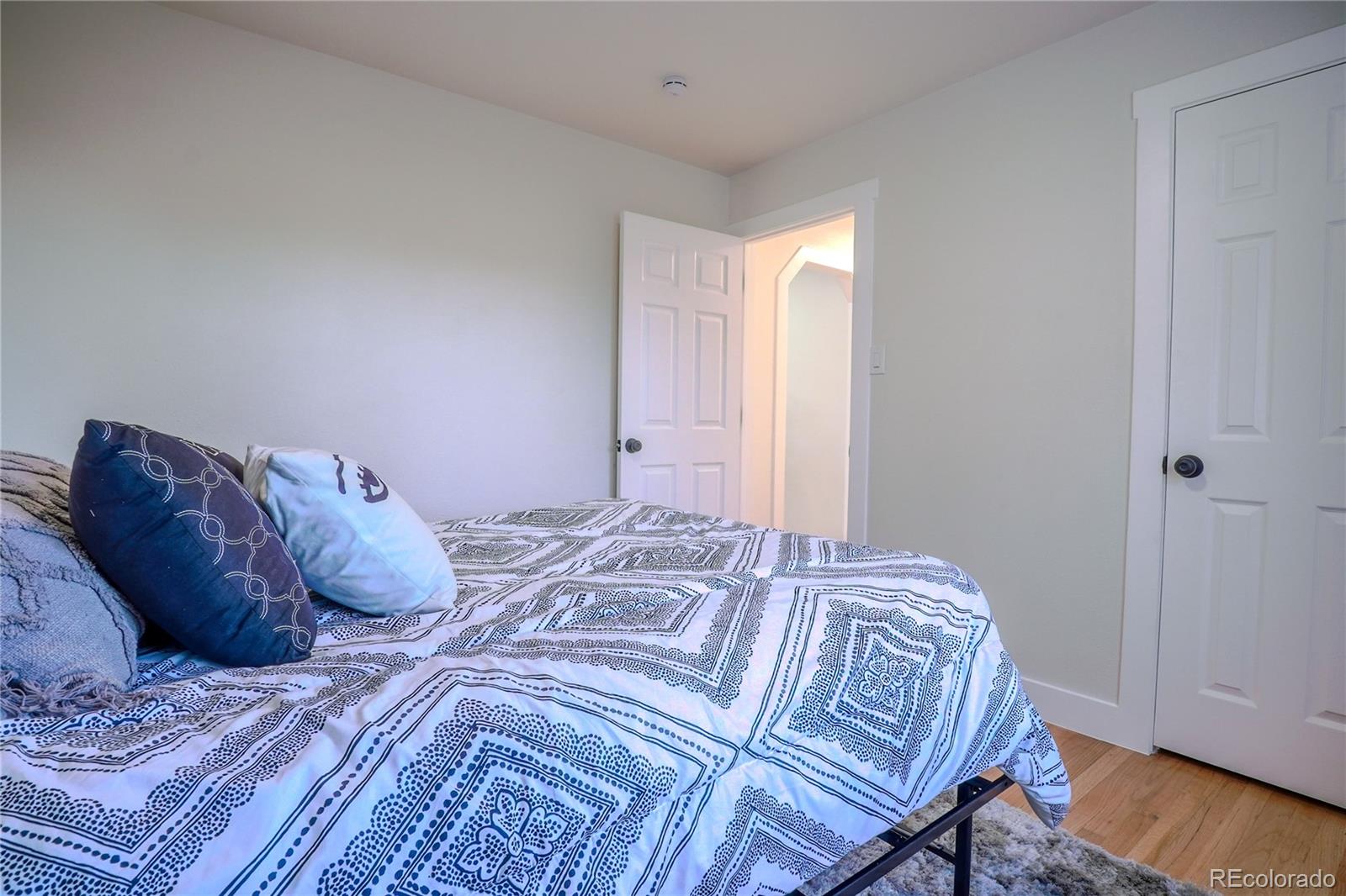 MLS Image #21 for 944 s pecos way,denver, Colorado