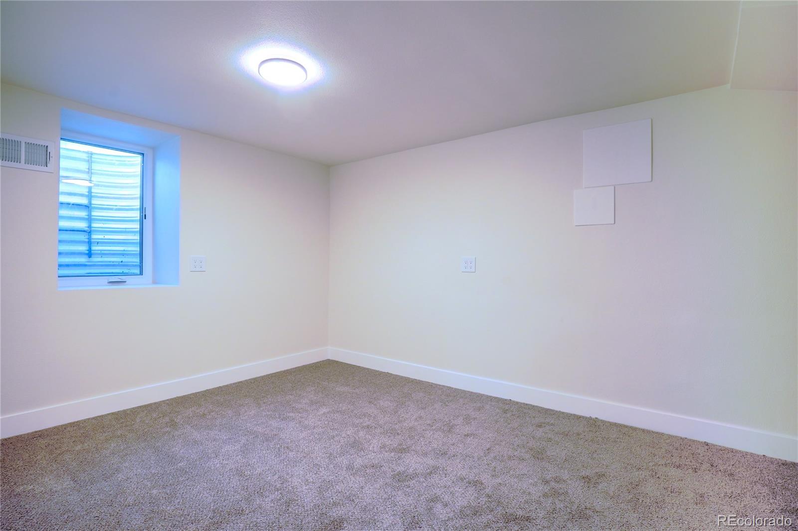 MLS Image #22 for 944 s pecos way,denver, Colorado