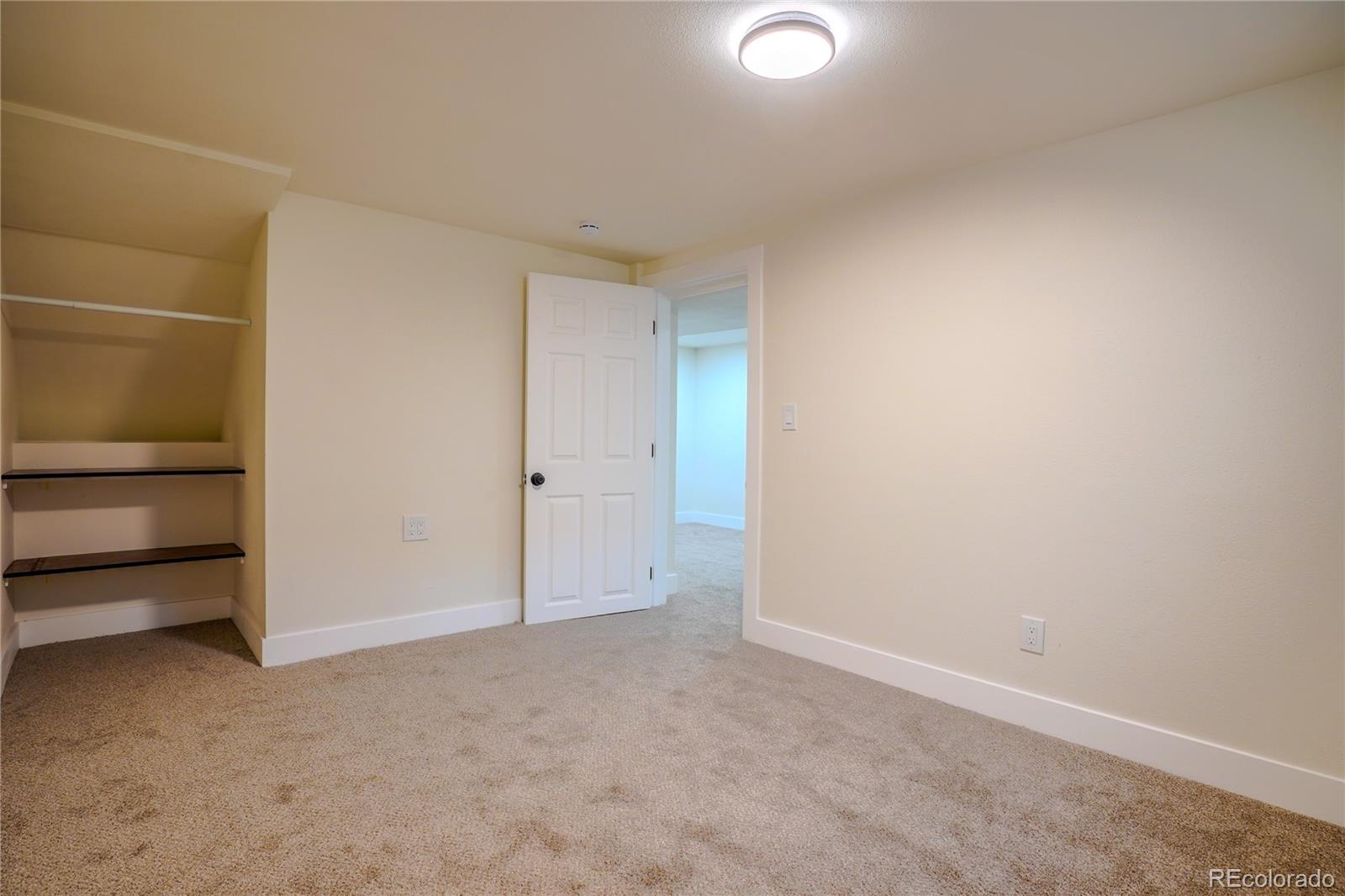 MLS Image #23 for 944 s pecos way,denver, Colorado