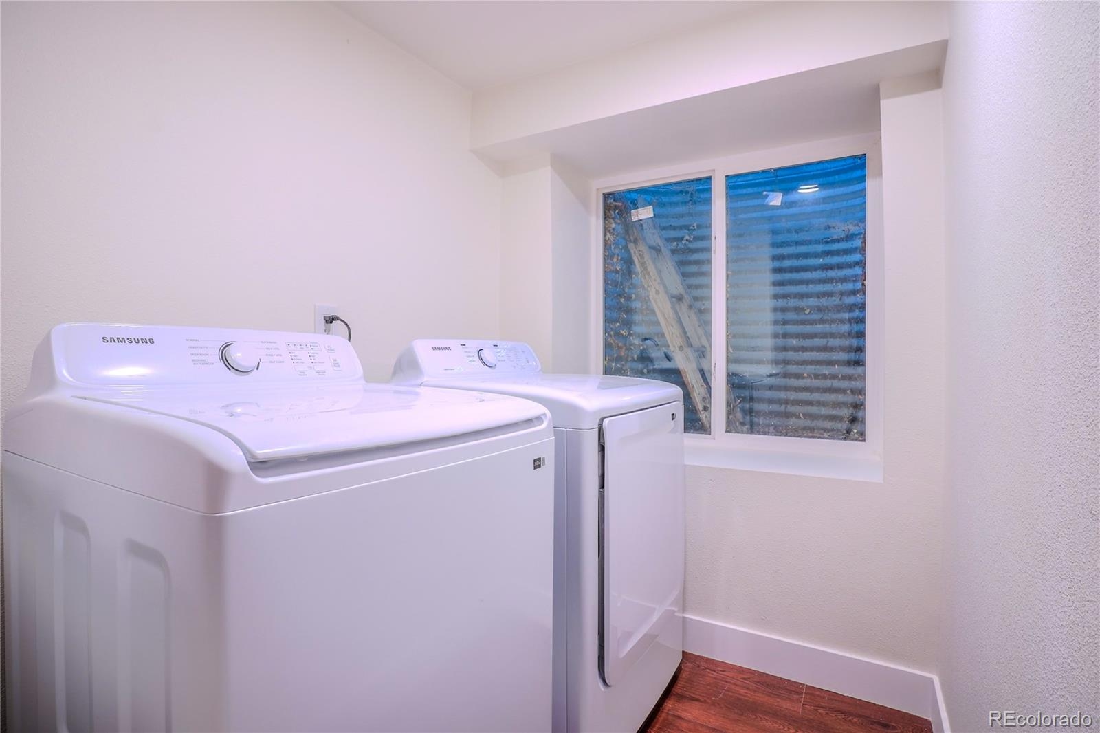 MLS Image #28 for 944 s pecos way,denver, Colorado