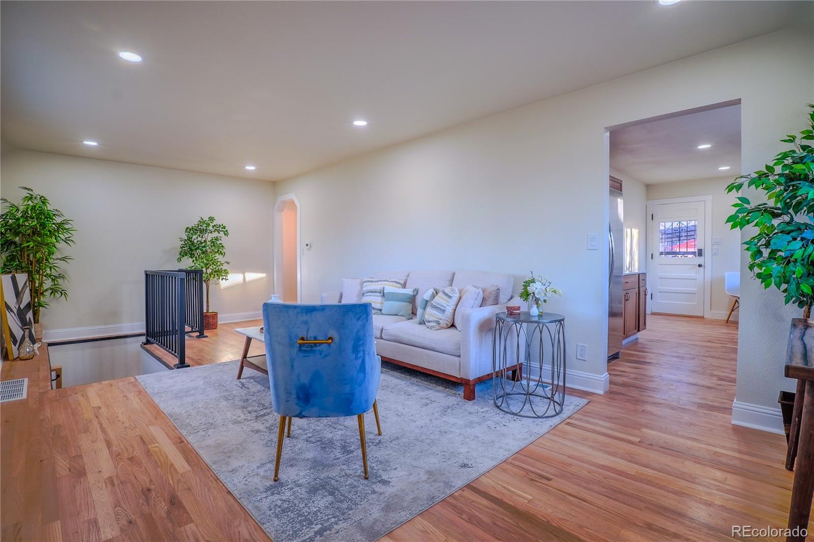 MLS Image #3 for 944 s pecos way,denver, Colorado