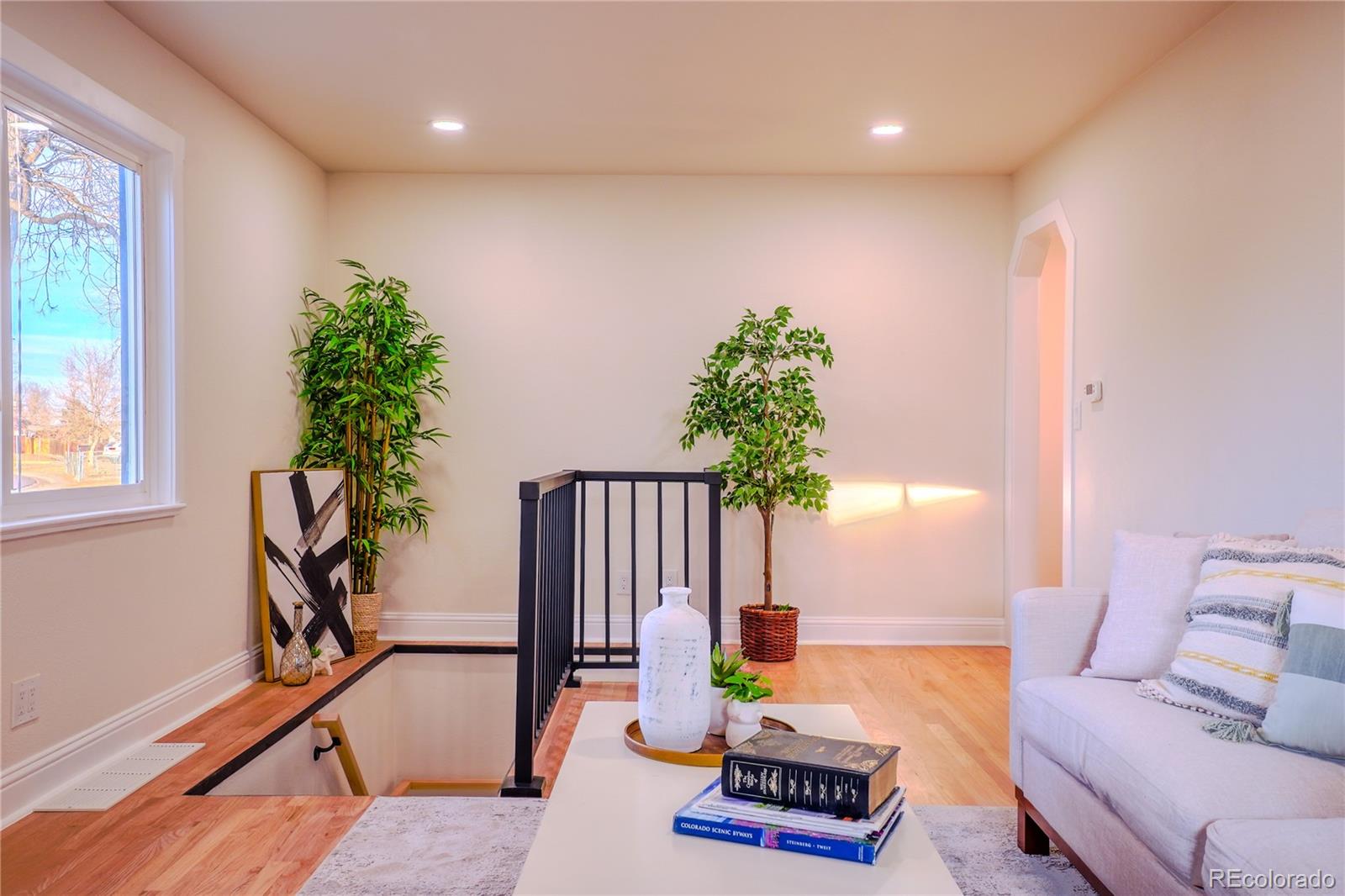 MLS Image #5 for 944 s pecos way,denver, Colorado