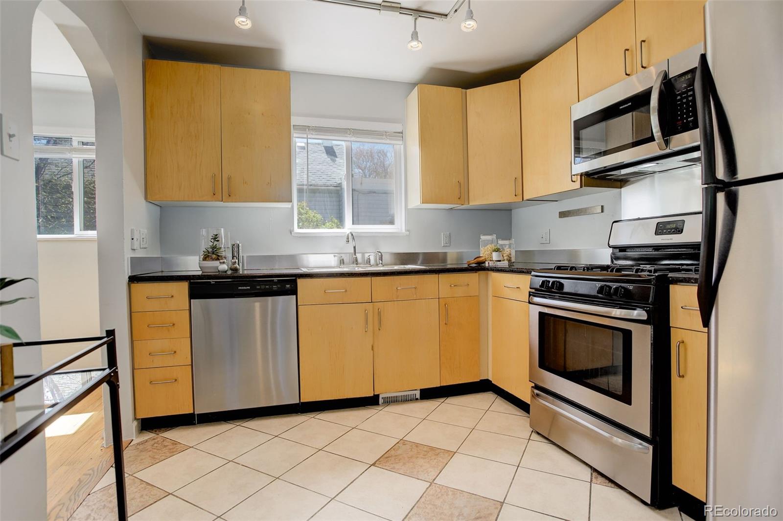 MLS Image #11 for 345  delaware street,denver, Colorado