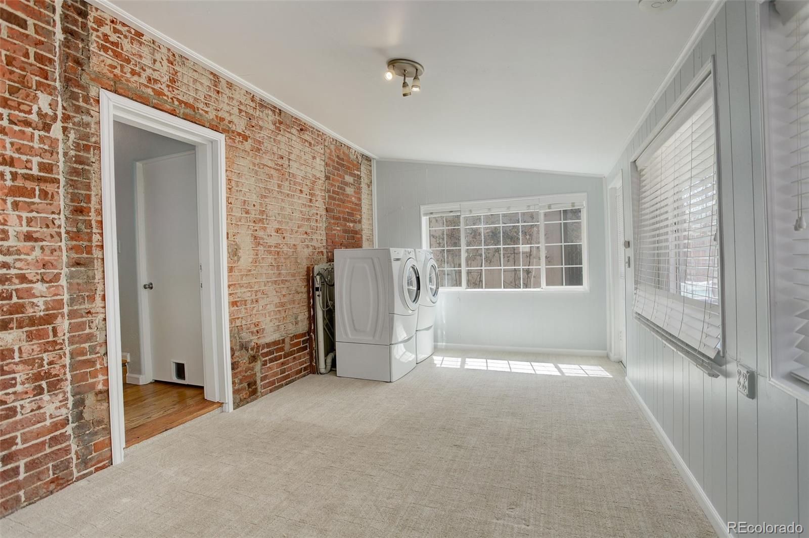 MLS Image #18 for 345  delaware street,denver, Colorado