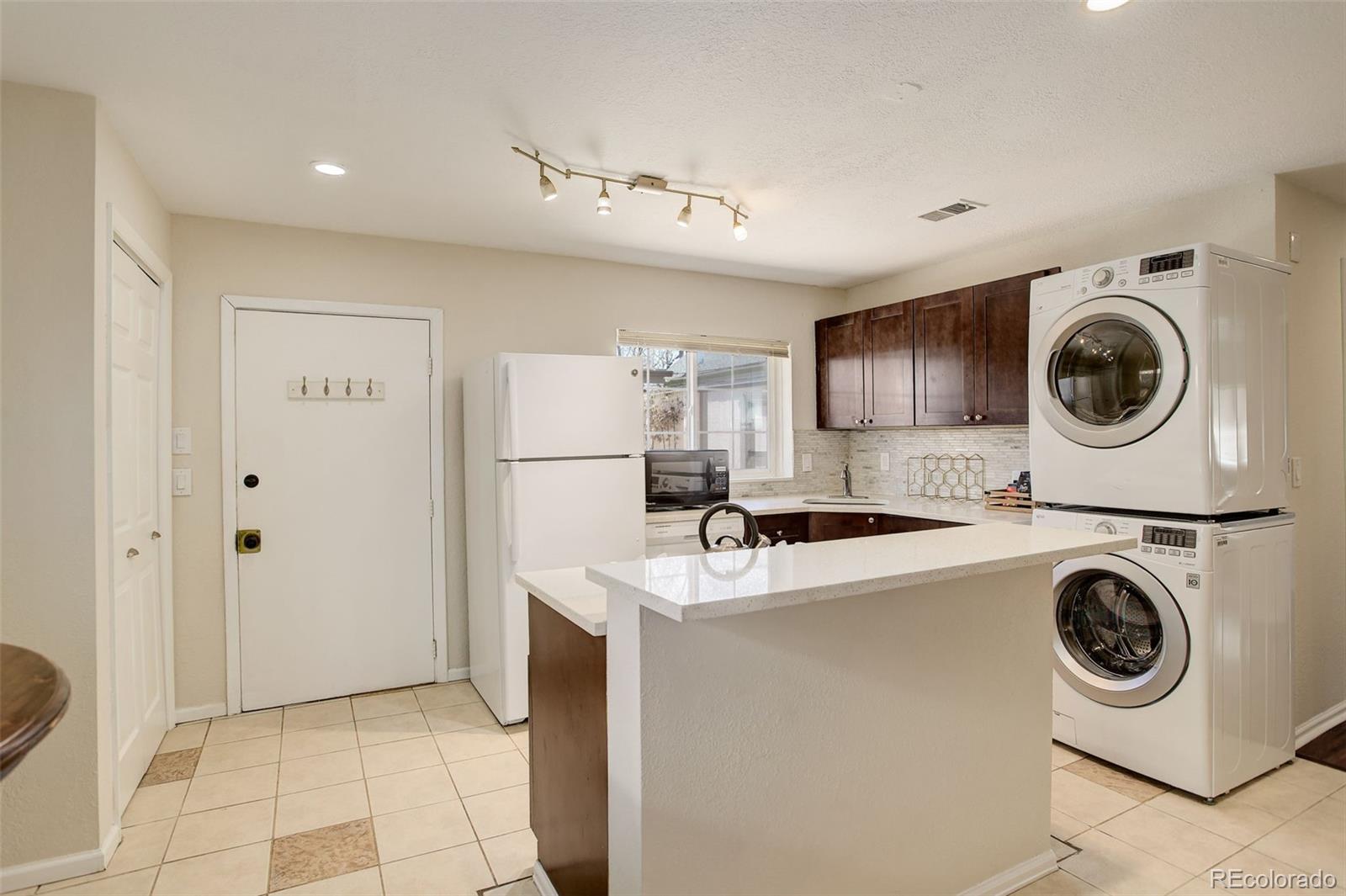 MLS Image #22 for 345  delaware street,denver, Colorado