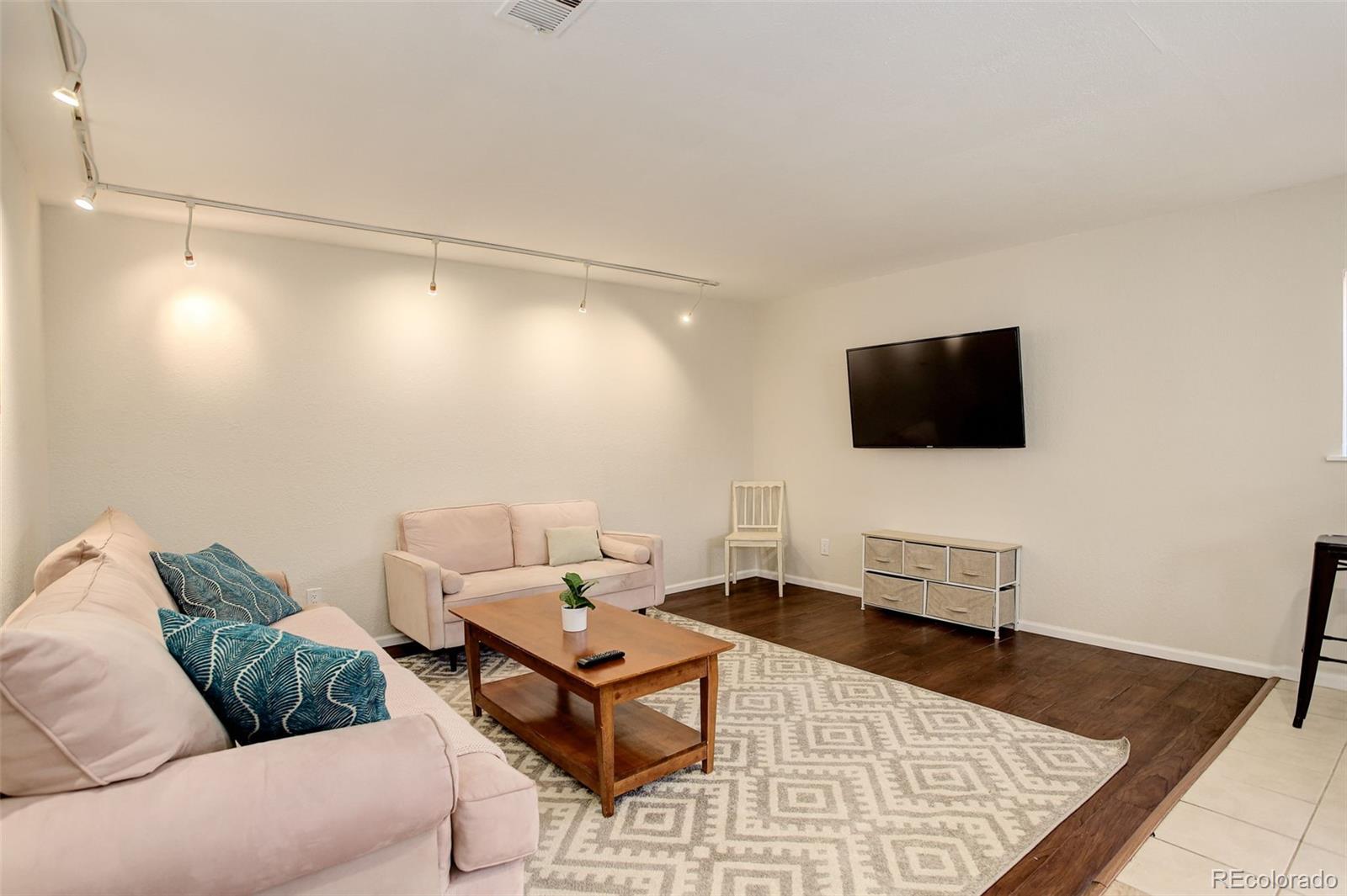 MLS Image #26 for 345  delaware street,denver, Colorado