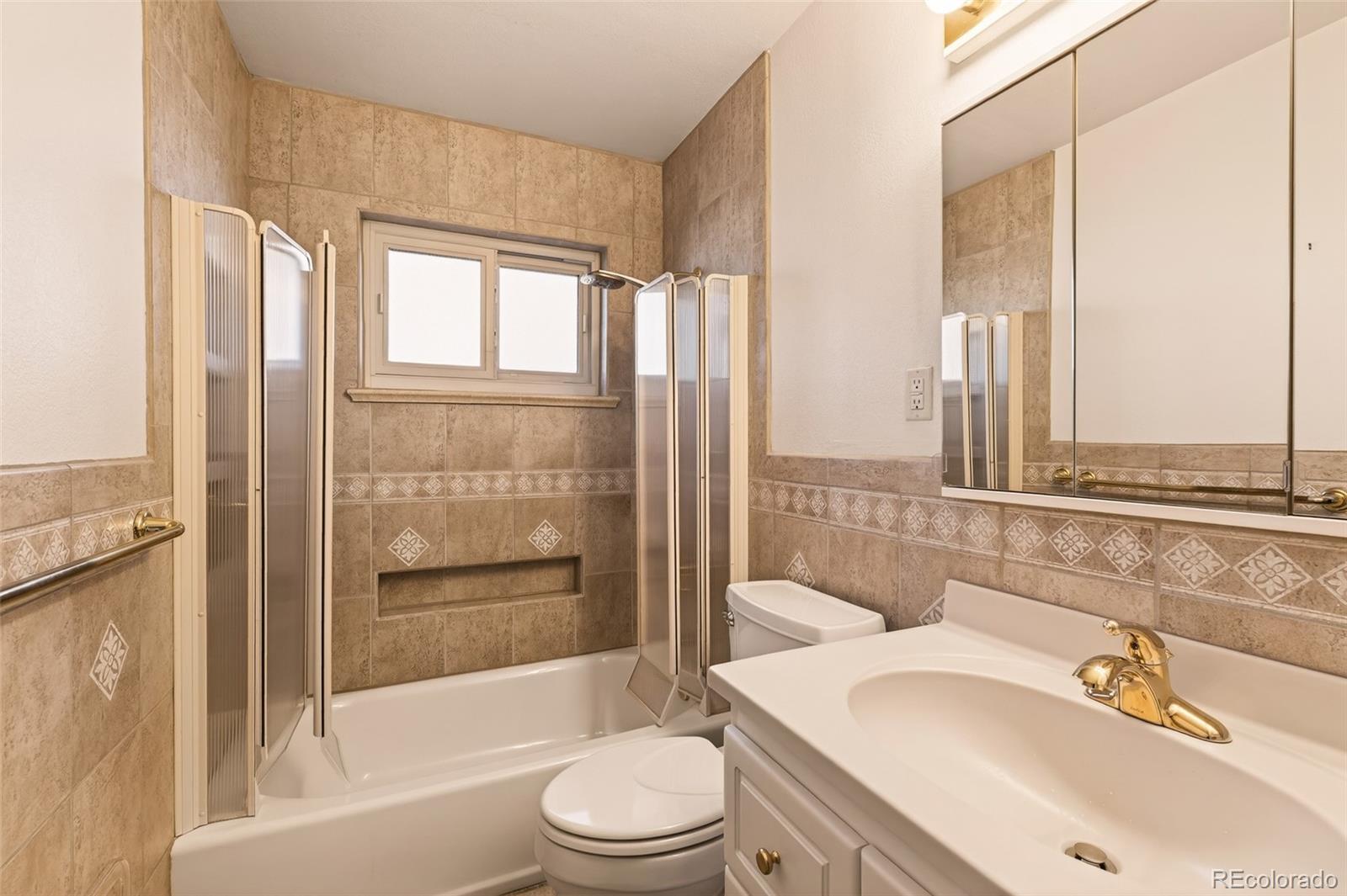 MLS Image #14 for 3370 w tanforan drive,englewood, Colorado