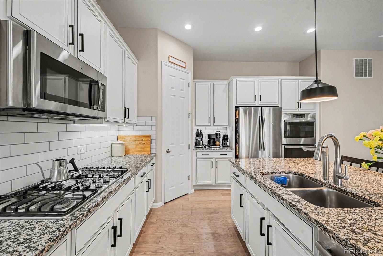MLS Image #12 for 26633 e peakview place,aurora, Colorado