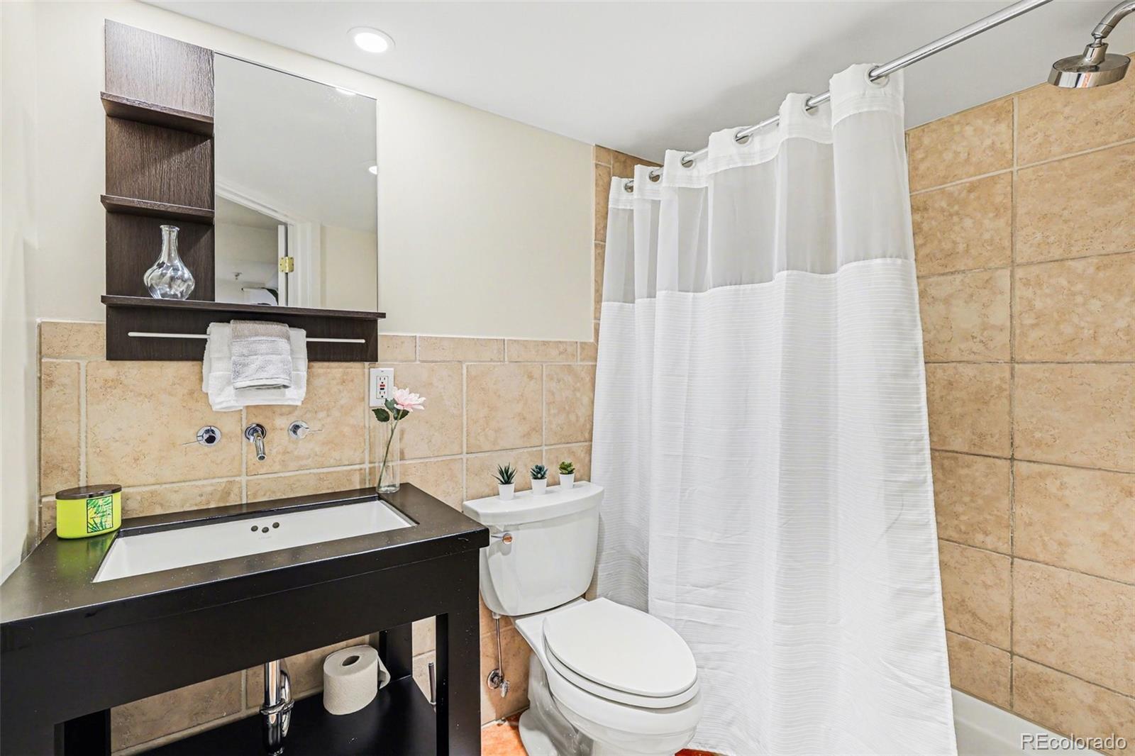MLS Image #20 for 2660 s university boulevard l,denver, Colorado