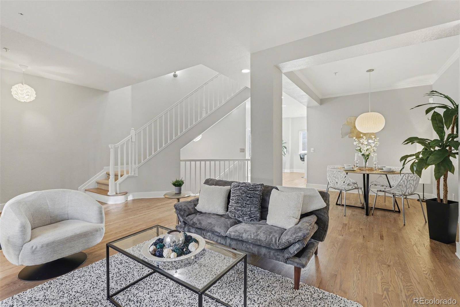MLS Image #3 for 2660 s university boulevard l,denver, Colorado