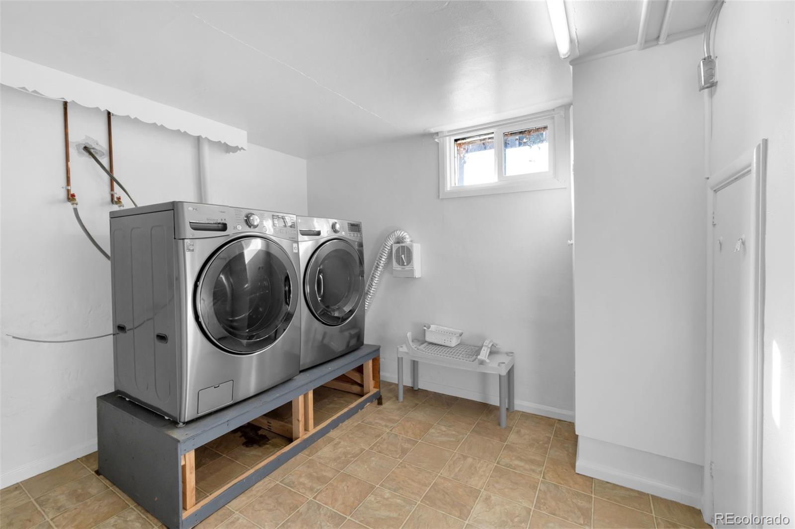 MLS Image #17 for 3906 s cherokee street,englewood, Colorado