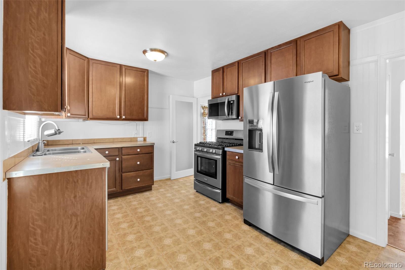 MLS Image #8 for 3906 s cherokee street,englewood, Colorado