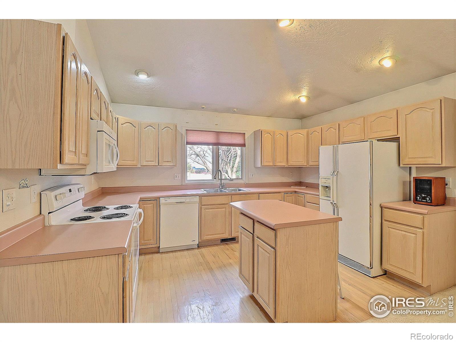 MLS Image #15 for 1001  43rd avenue,greeley, Colorado