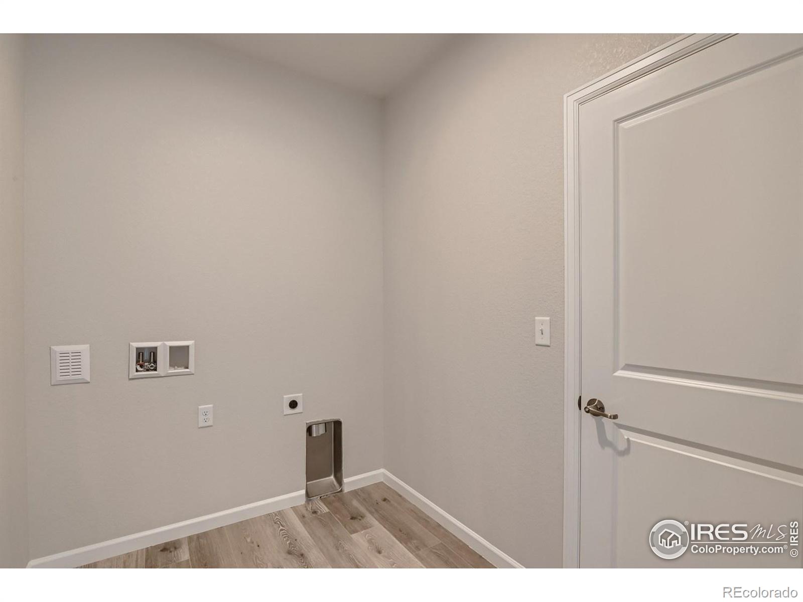 MLS Image #18 for 32  snowcap drive,windsor, Colorado