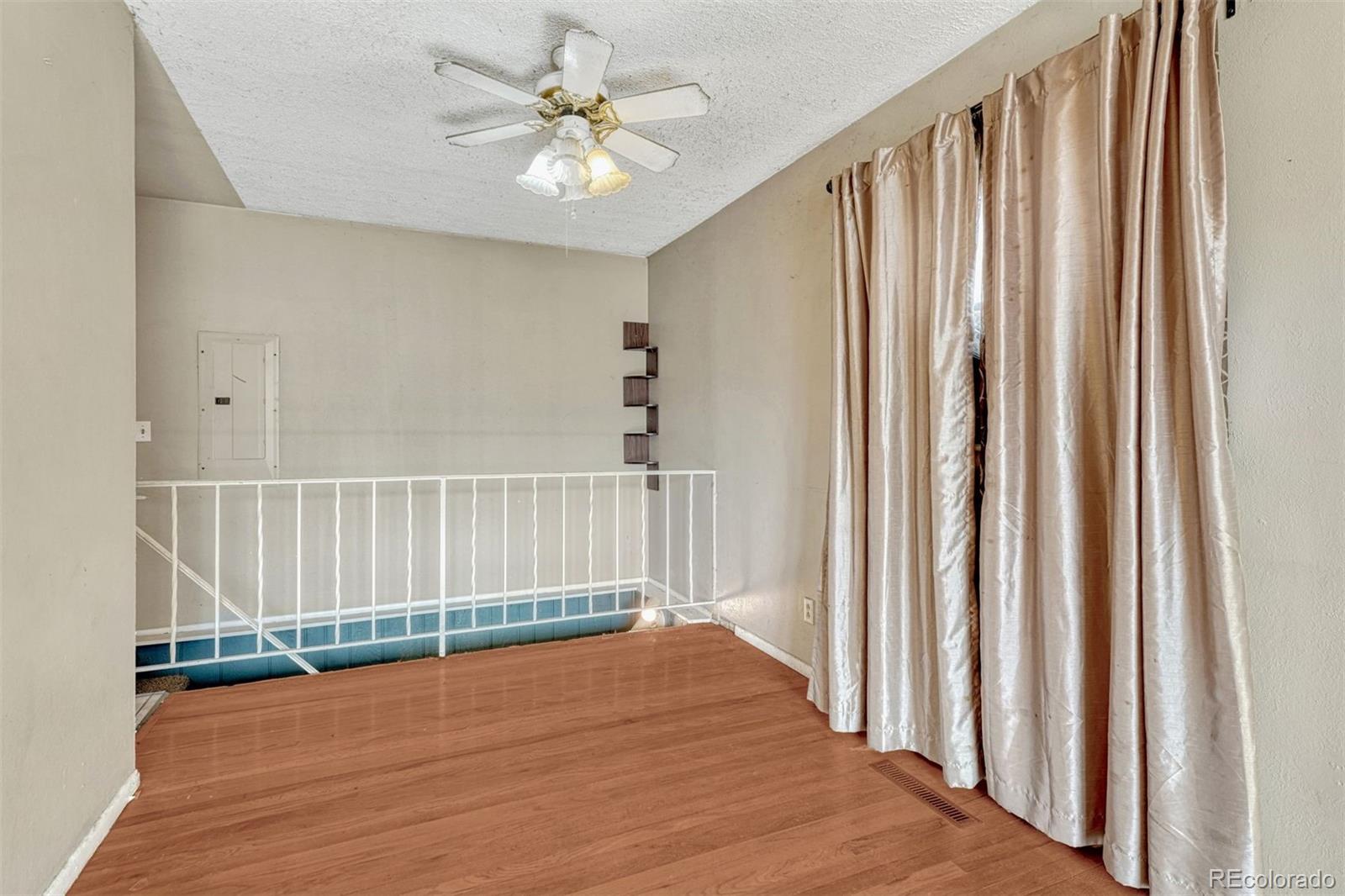 MLS Image #11 for 3122 e la salle street,colorado springs, Colorado