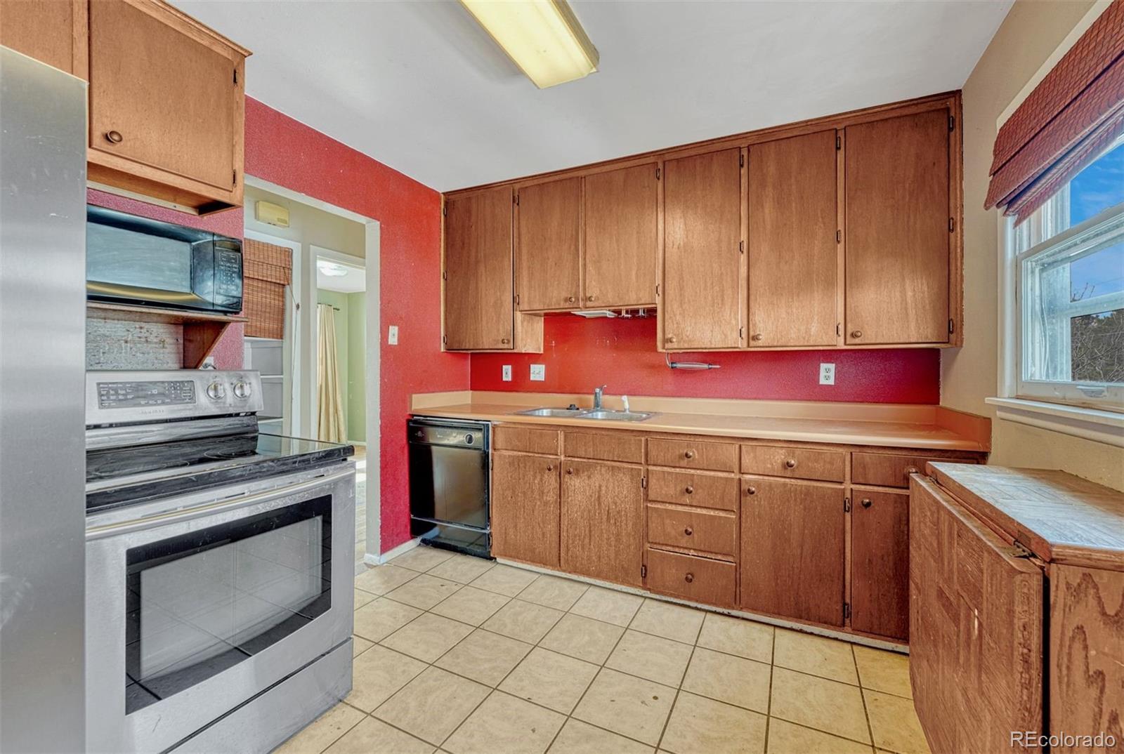 MLS Image #13 for 3122 e la salle street,colorado springs, Colorado