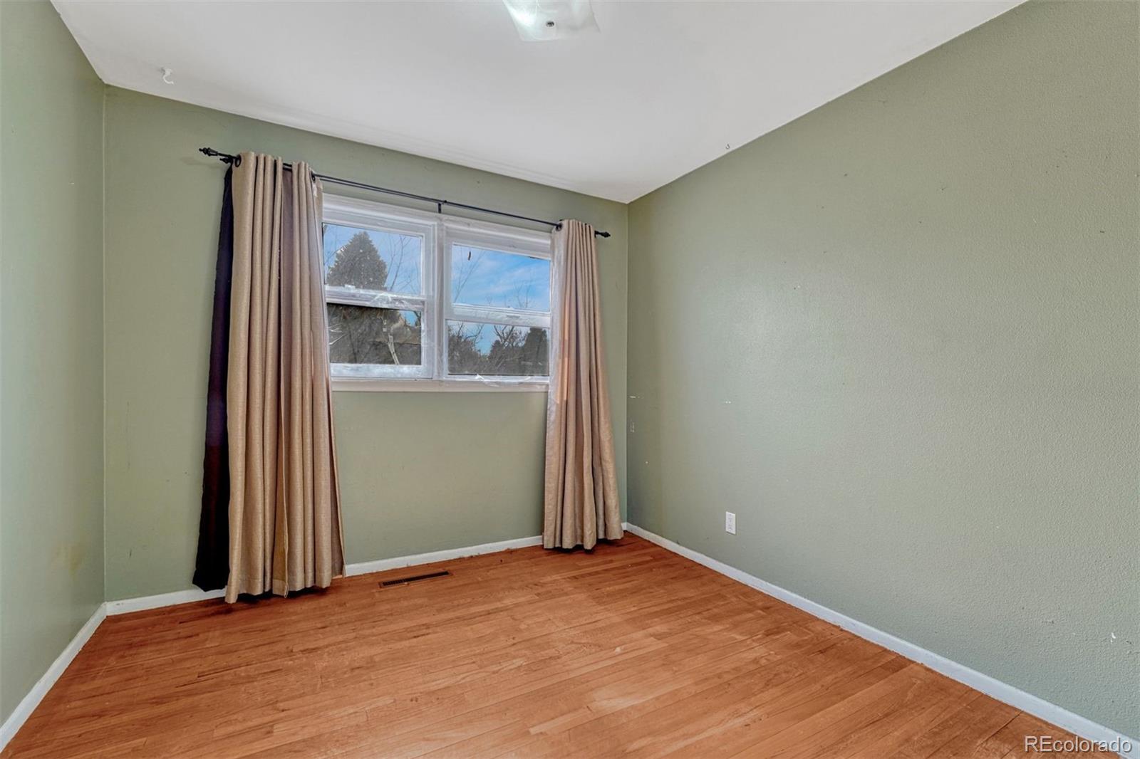MLS Image #17 for 3122 e la salle street,colorado springs, Colorado