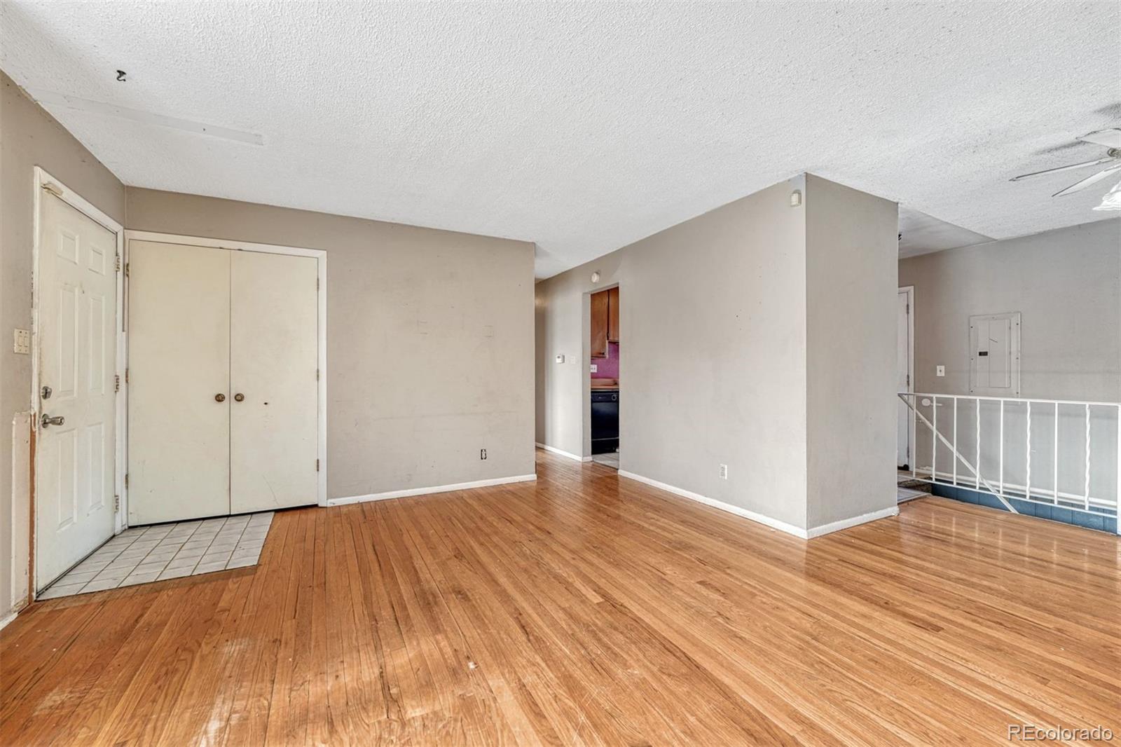 MLS Image #2 for 3122 e la salle street,colorado springs, Colorado