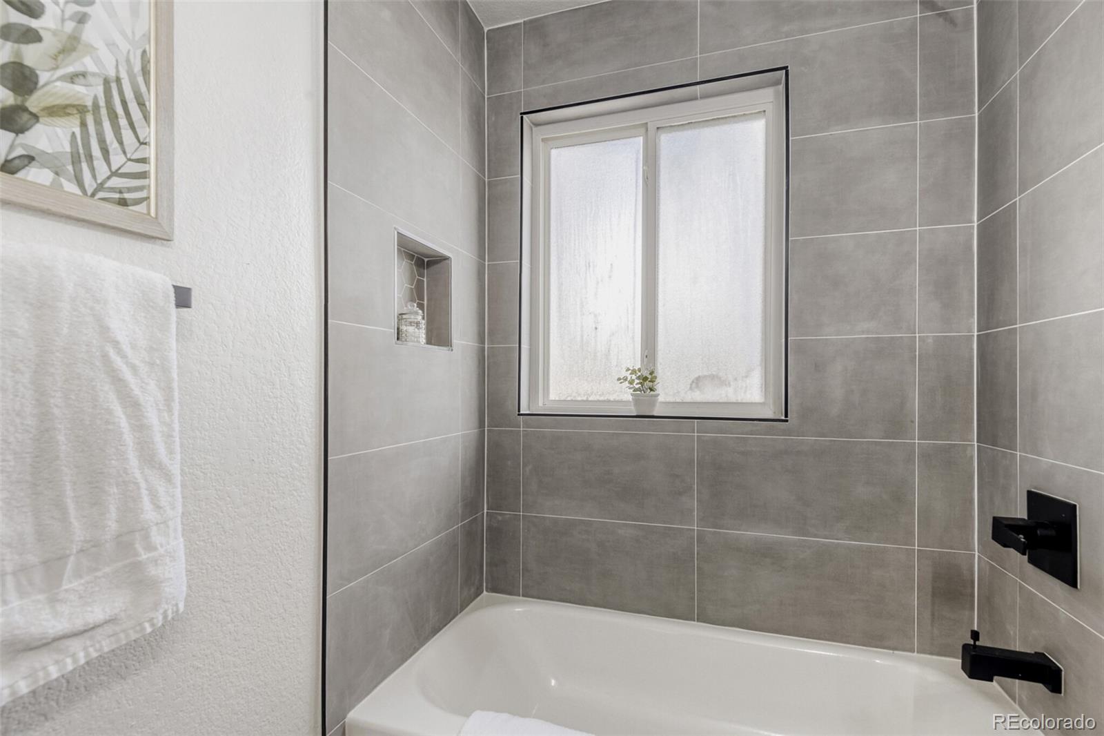 MLS Image #13 for 5500  wheeling street,denver, Colorado