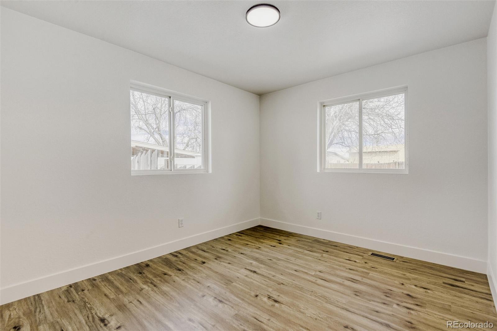 MLS Image #17 for 5500  wheeling street,denver, Colorado