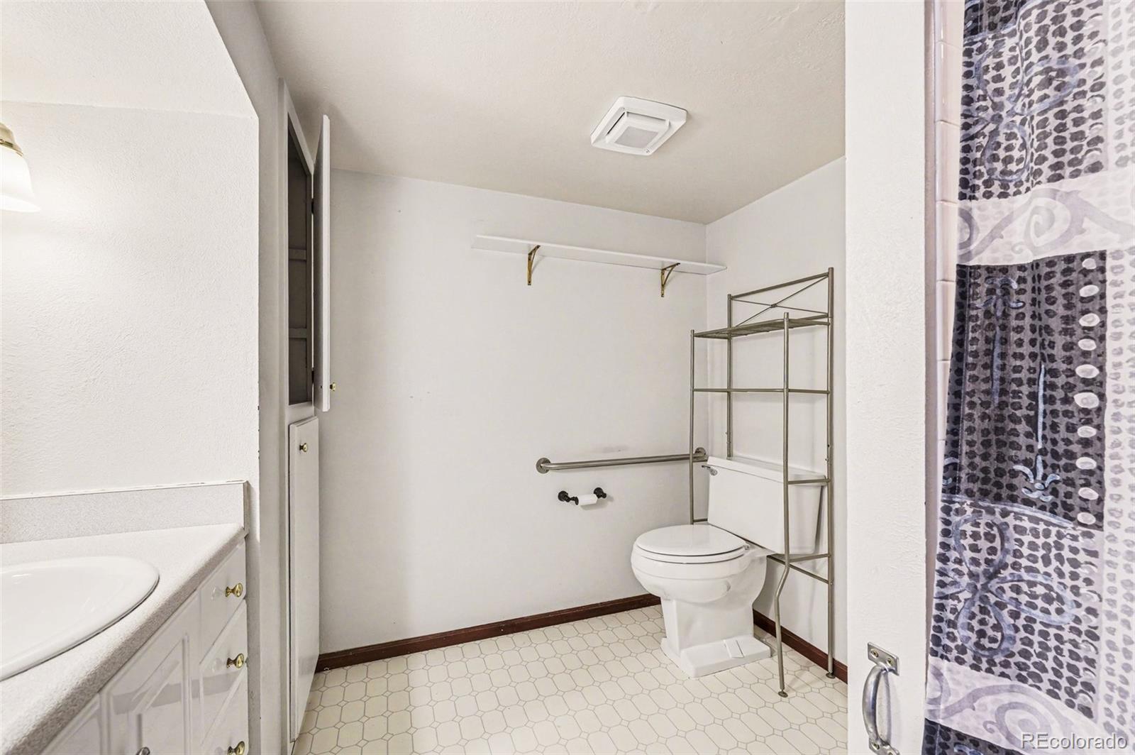 MLS Image #12 for 11382 w berry avenue,littleton, Colorado