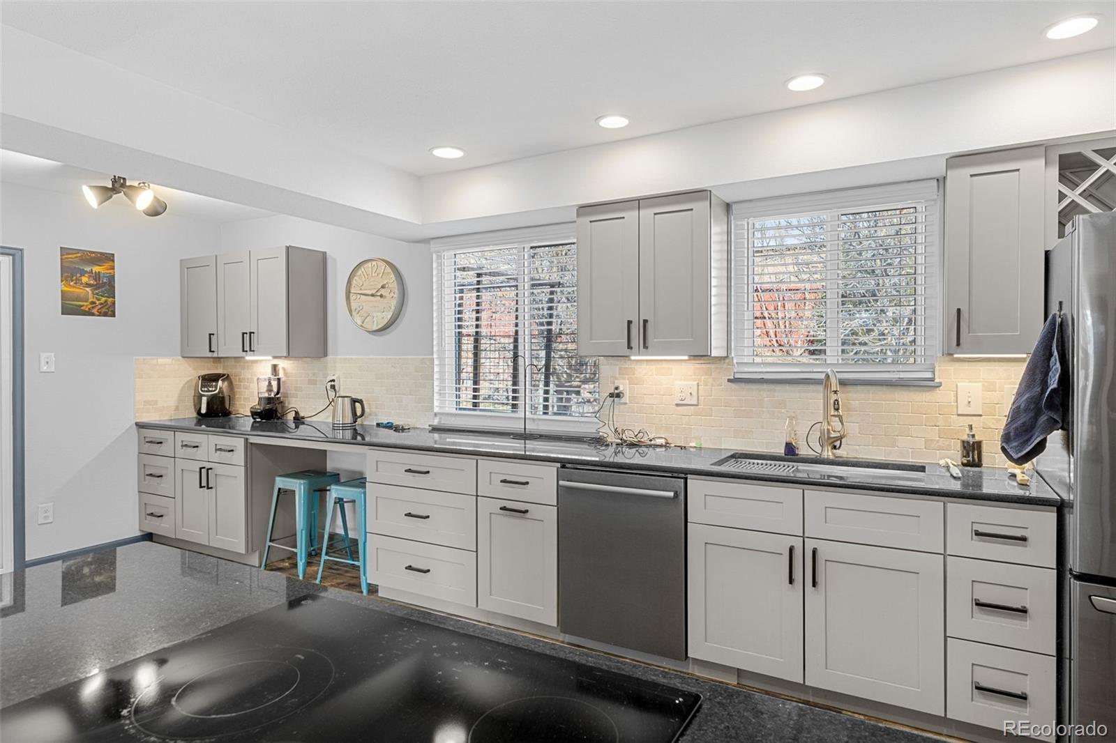 MLS Image #17 for 2334 s hoyt street,lakewood, Colorado