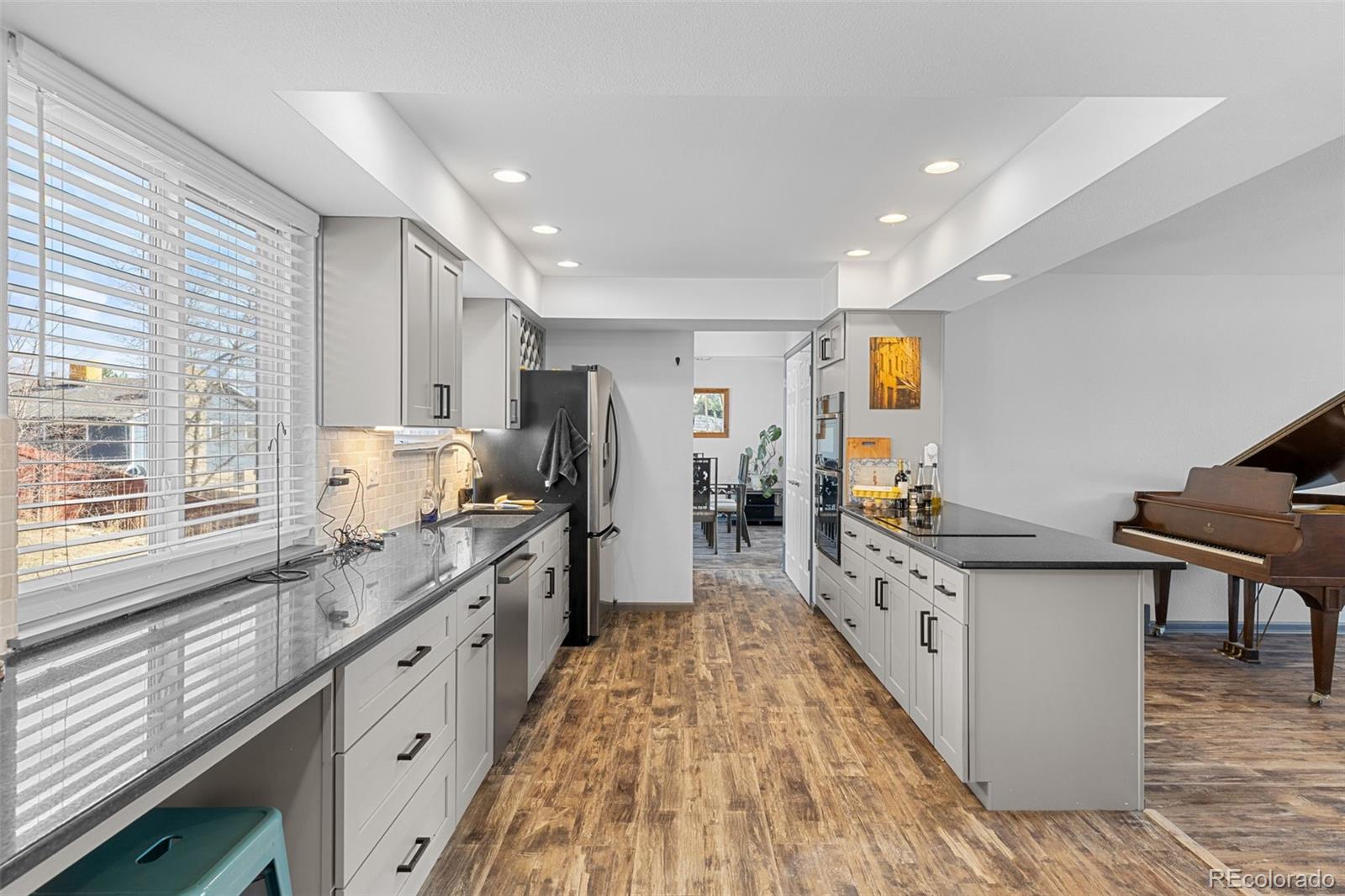 MLS Image #18 for 2334 s hoyt street,lakewood, Colorado