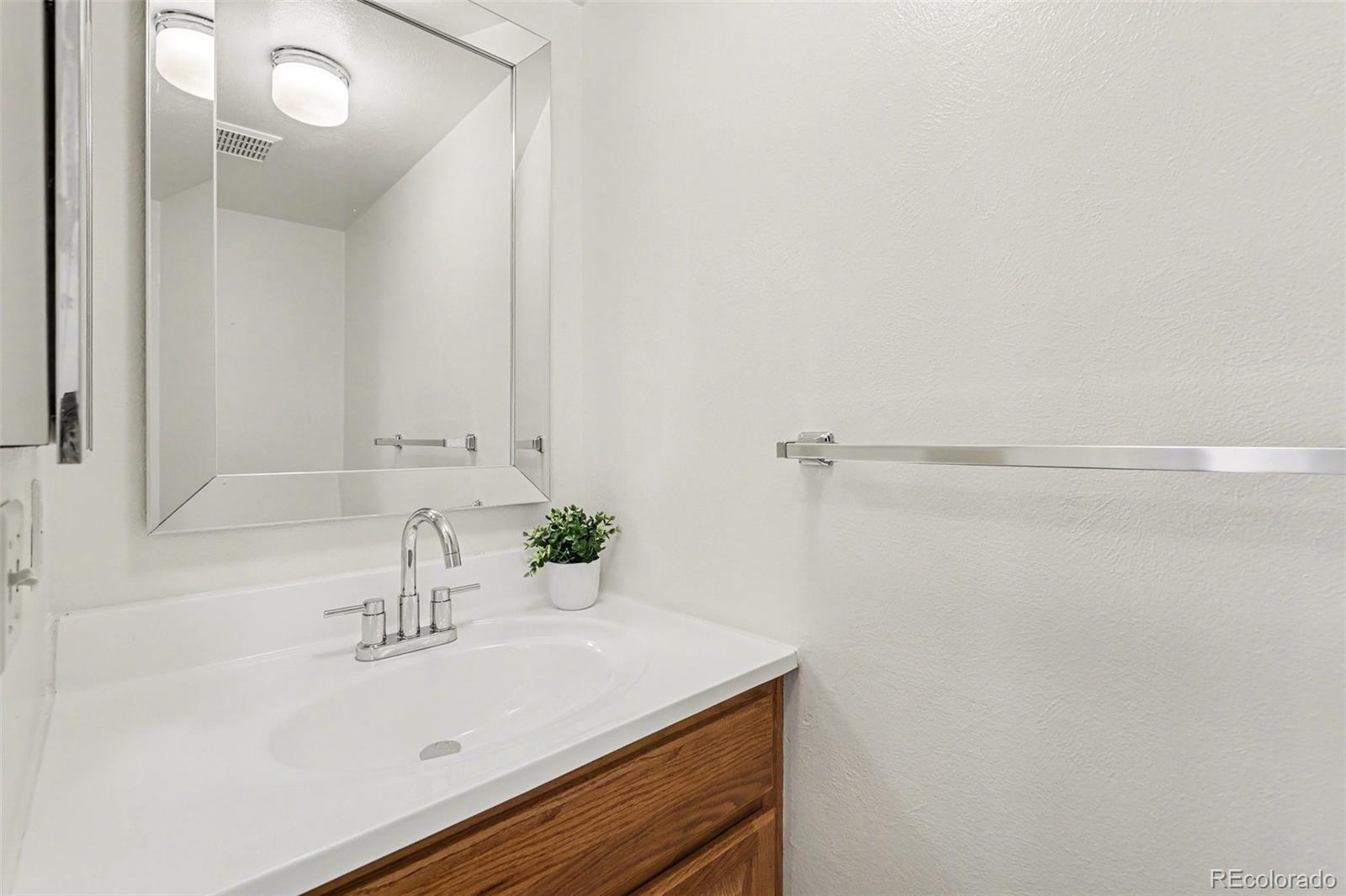MLS Image #10 for 15922 e rice place b,aurora, Colorado