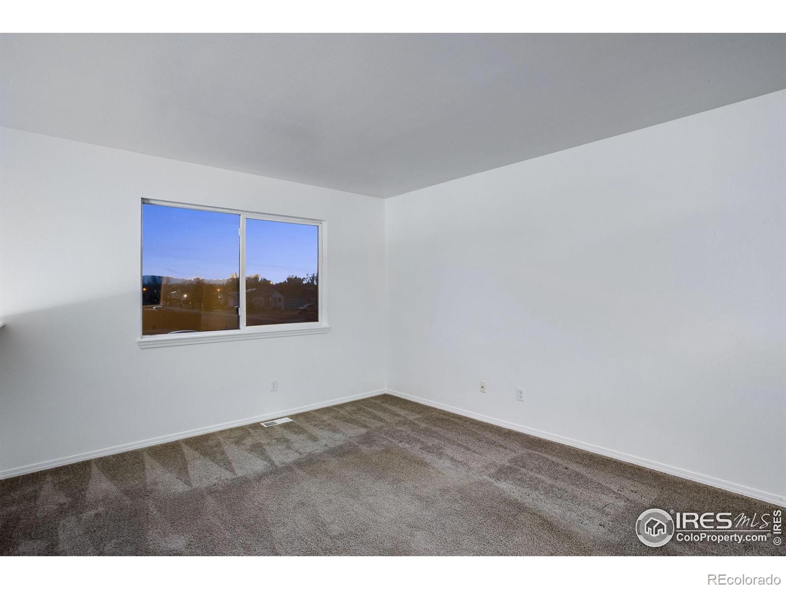 MLS Image #6 for 2410  aspen avenue,greeley, Colorado