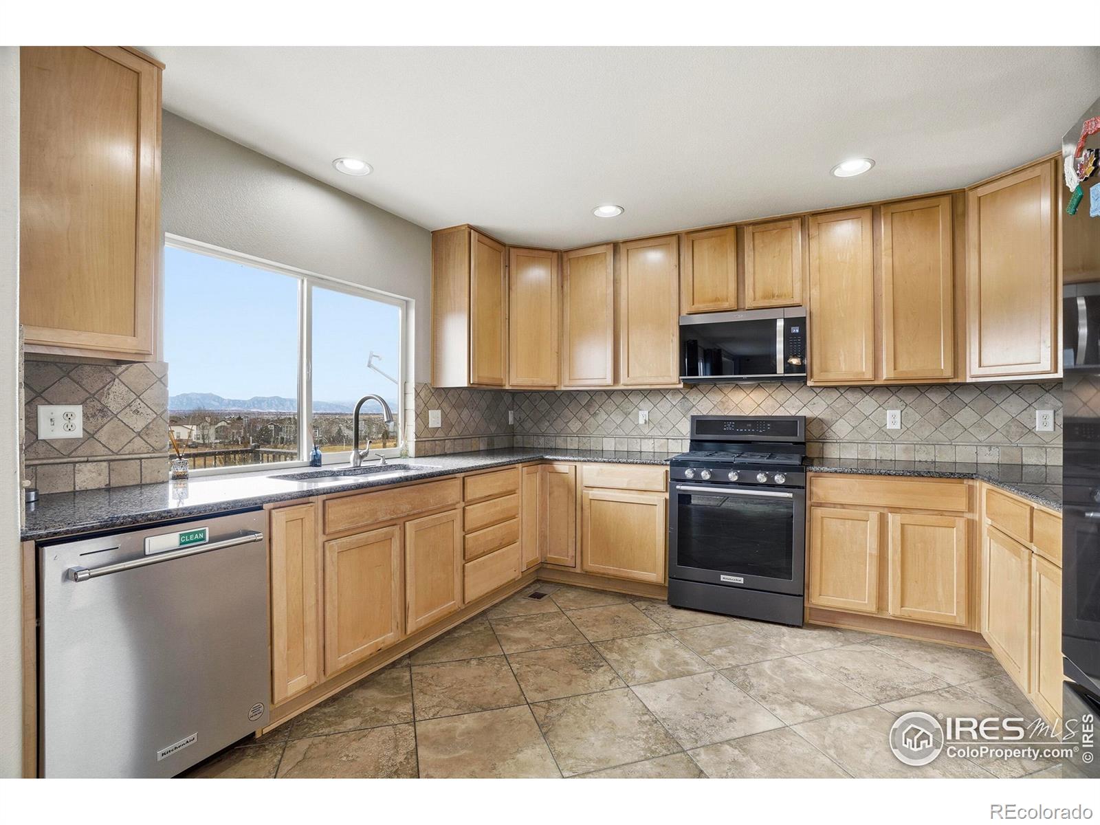 MLS Image #7 for 2146  indian paintbrush way,erie, Colorado