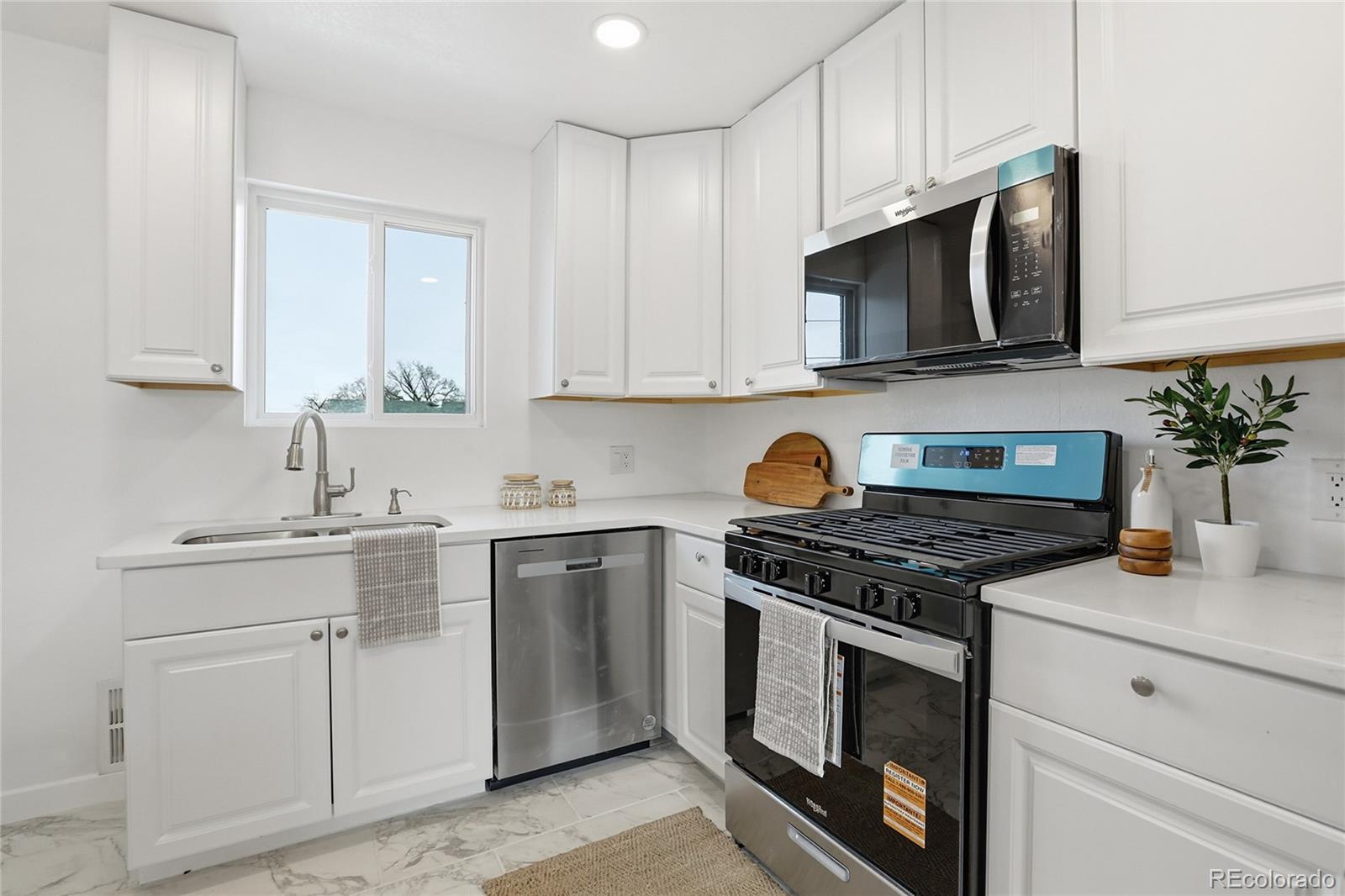 MLS Image #8 for 11258  larson lane,northglenn, Colorado
