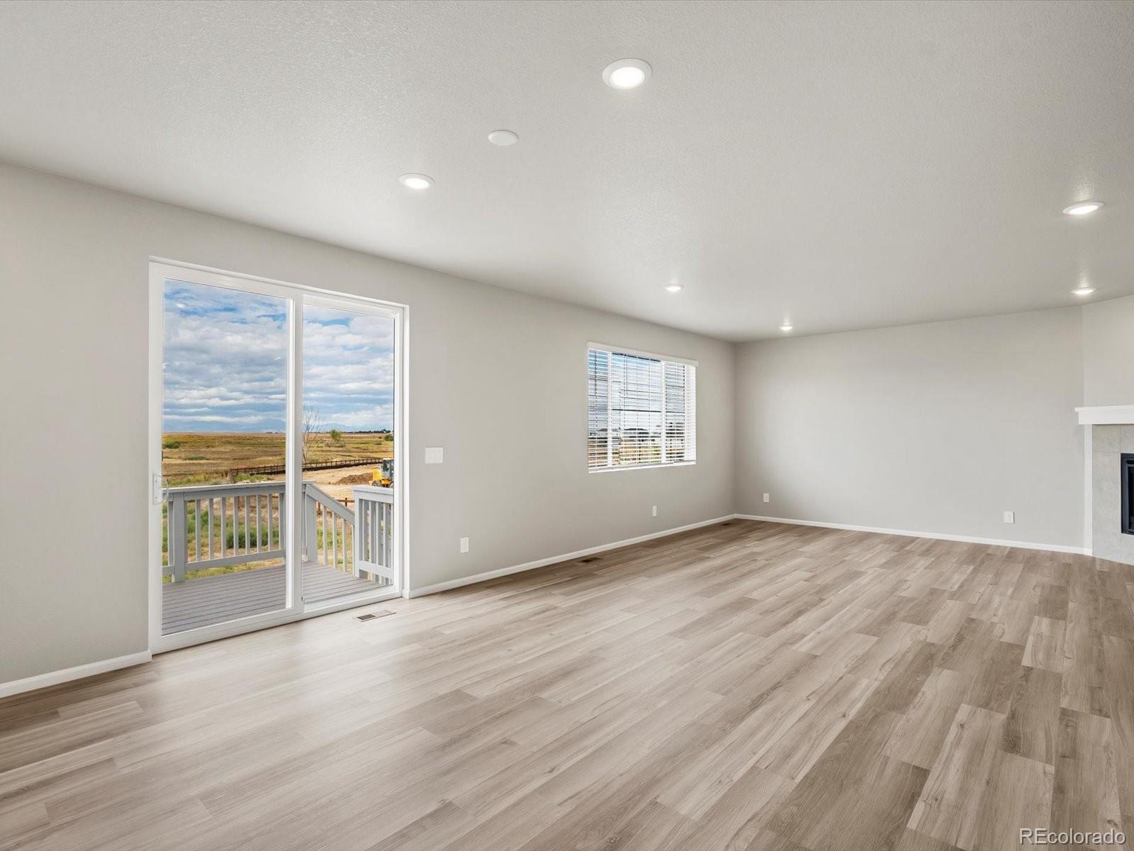 MLS Image #10 for 8927  salida street,commerce city, Colorado