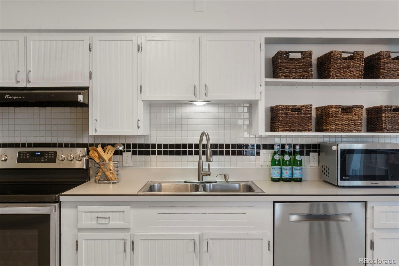 MLS Image #11 for 2892 s race street,denver, Colorado
