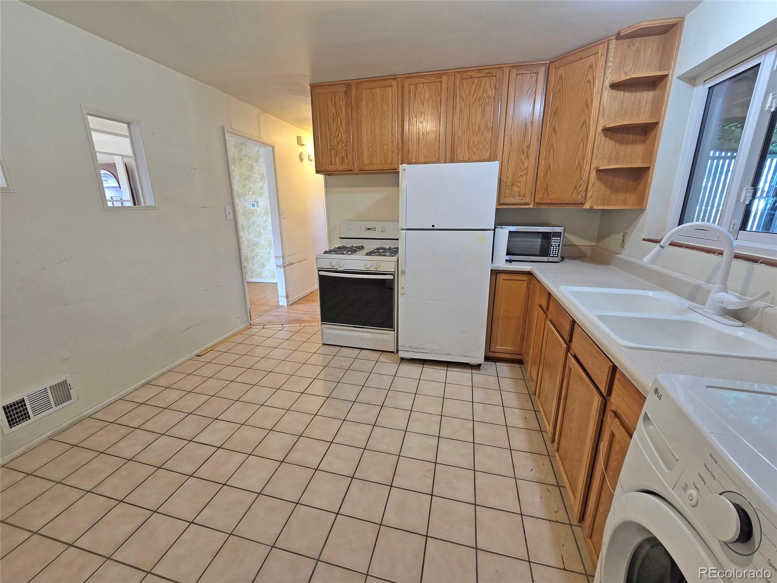 MLS Image #8 for 410 s swadley street,lakewood, Colorado
