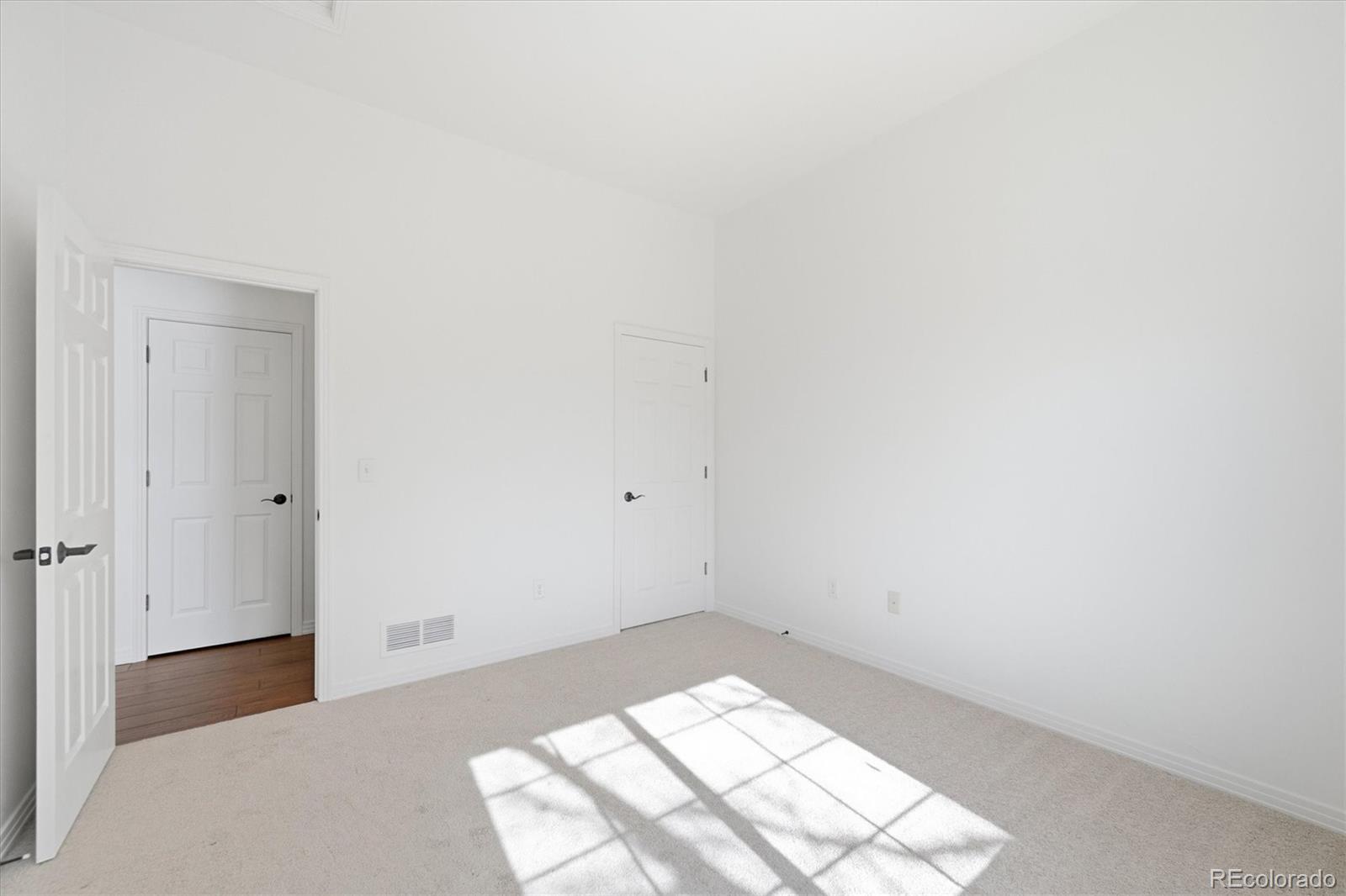 MLS Image #30 for 477  rifle way,broomfield, Colorado