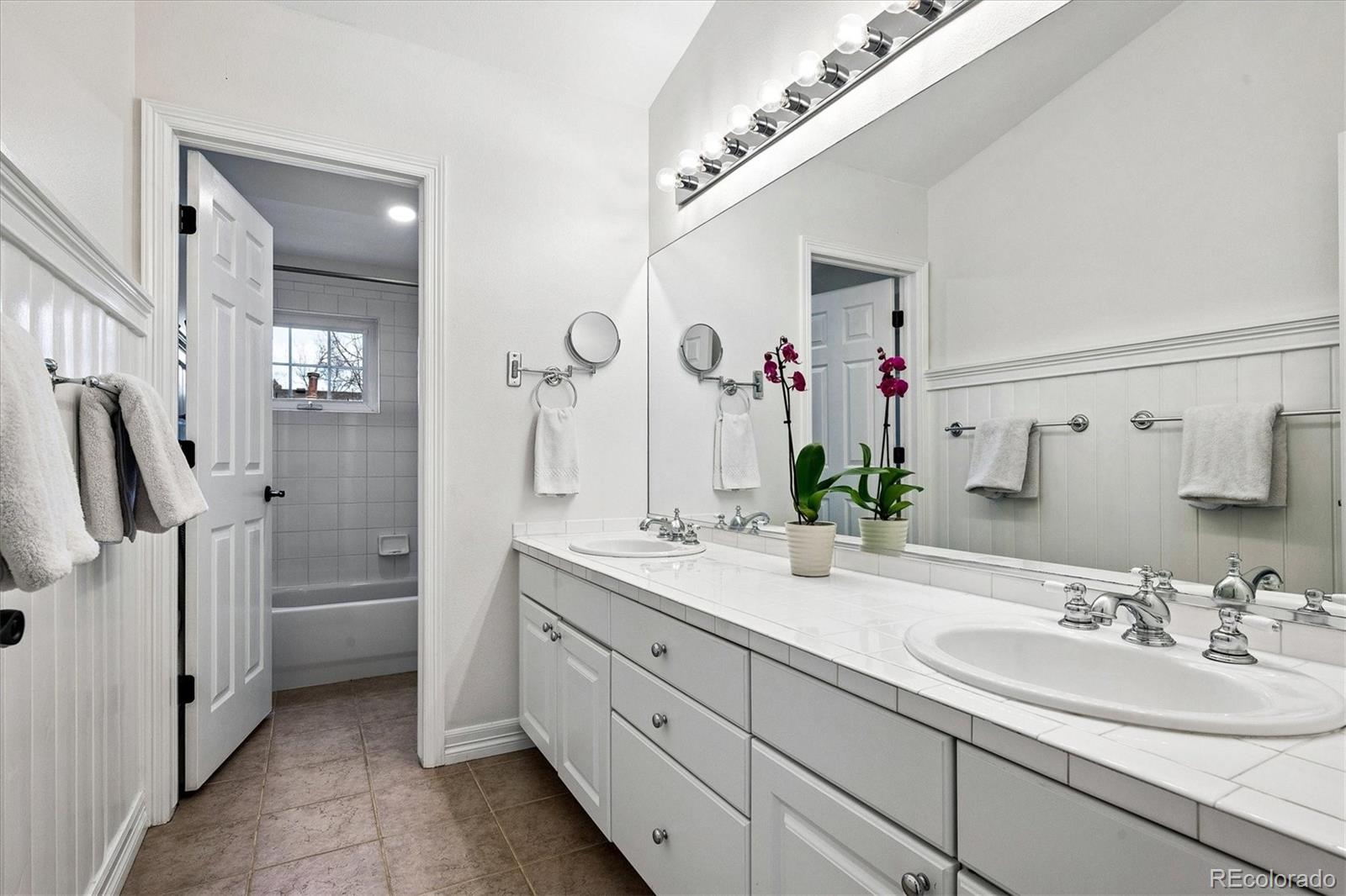 MLS Image #26 for 1142 s columbine street,denver, Colorado