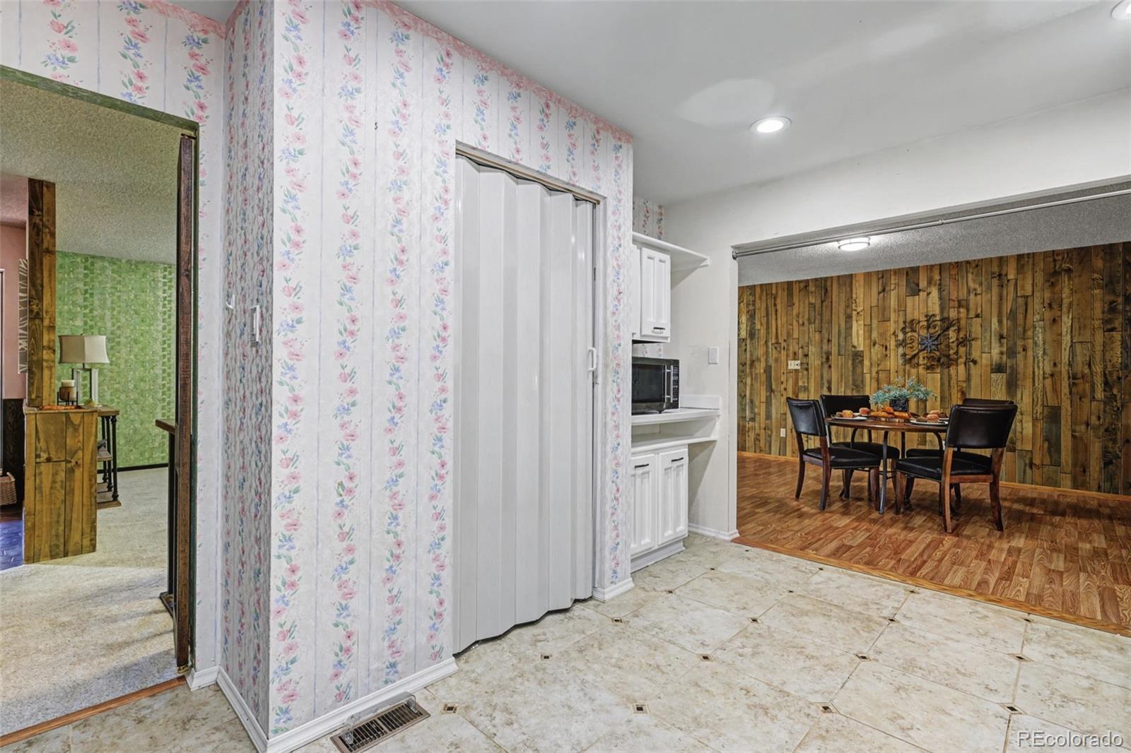 MLS Image #10 for 1040  tari drive,colorado springs, Colorado